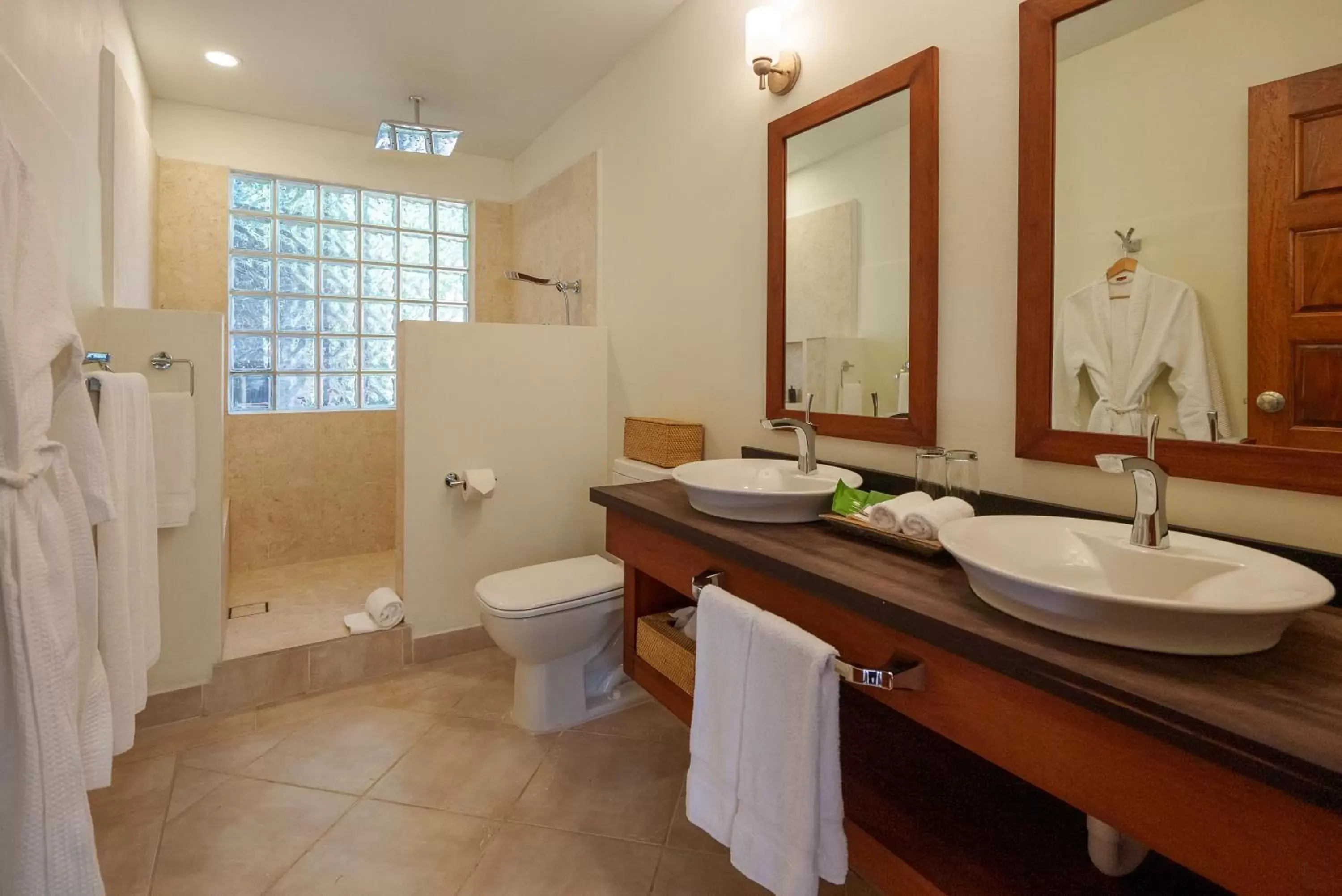 Bathroom in Ka'ana Resort & Spa