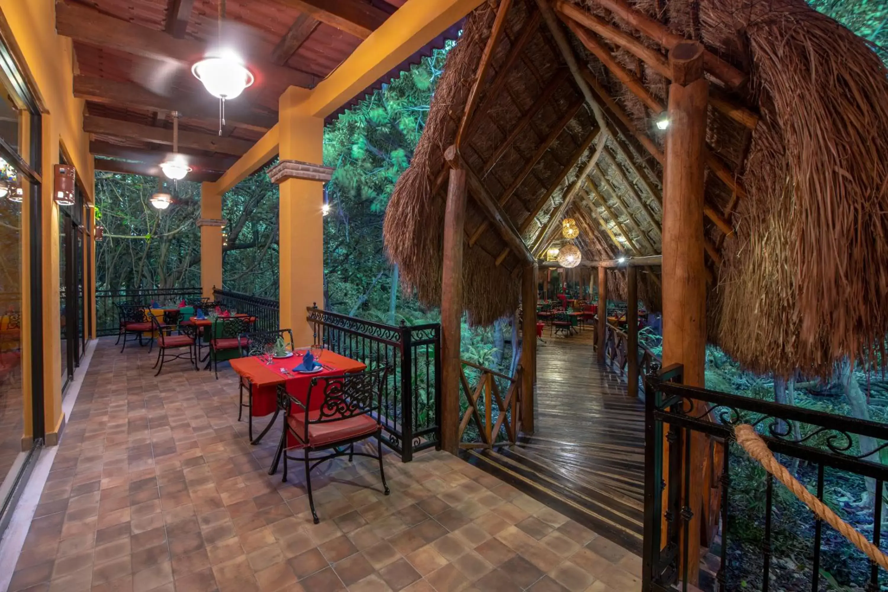 Restaurant/Places to Eat in Viva Maya by Wyndham, A Trademark All Inclusive Resort