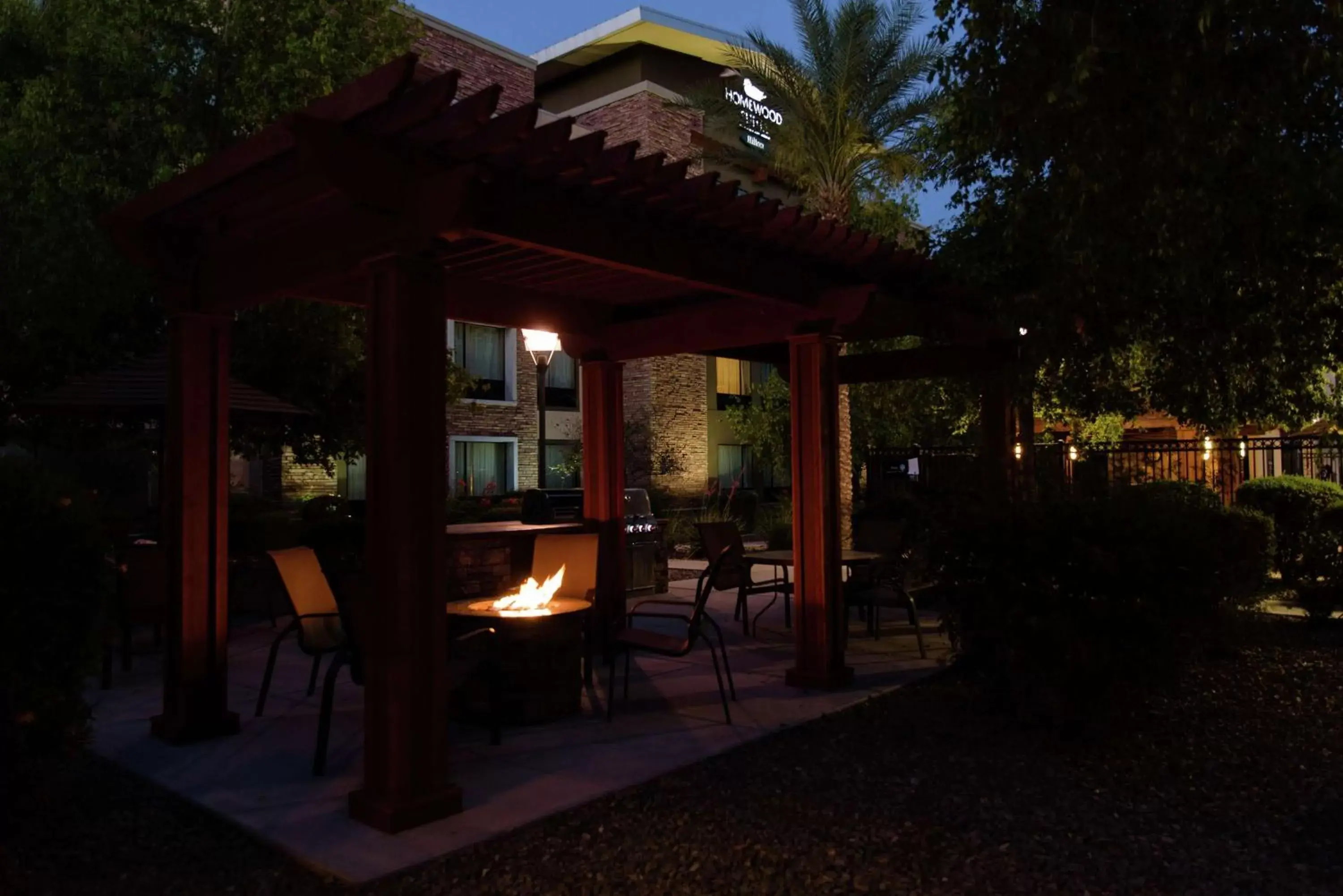 Patio, Restaurant/Places to Eat in Homewood Suites by Hilton Phoenix Chandler Fashion Center