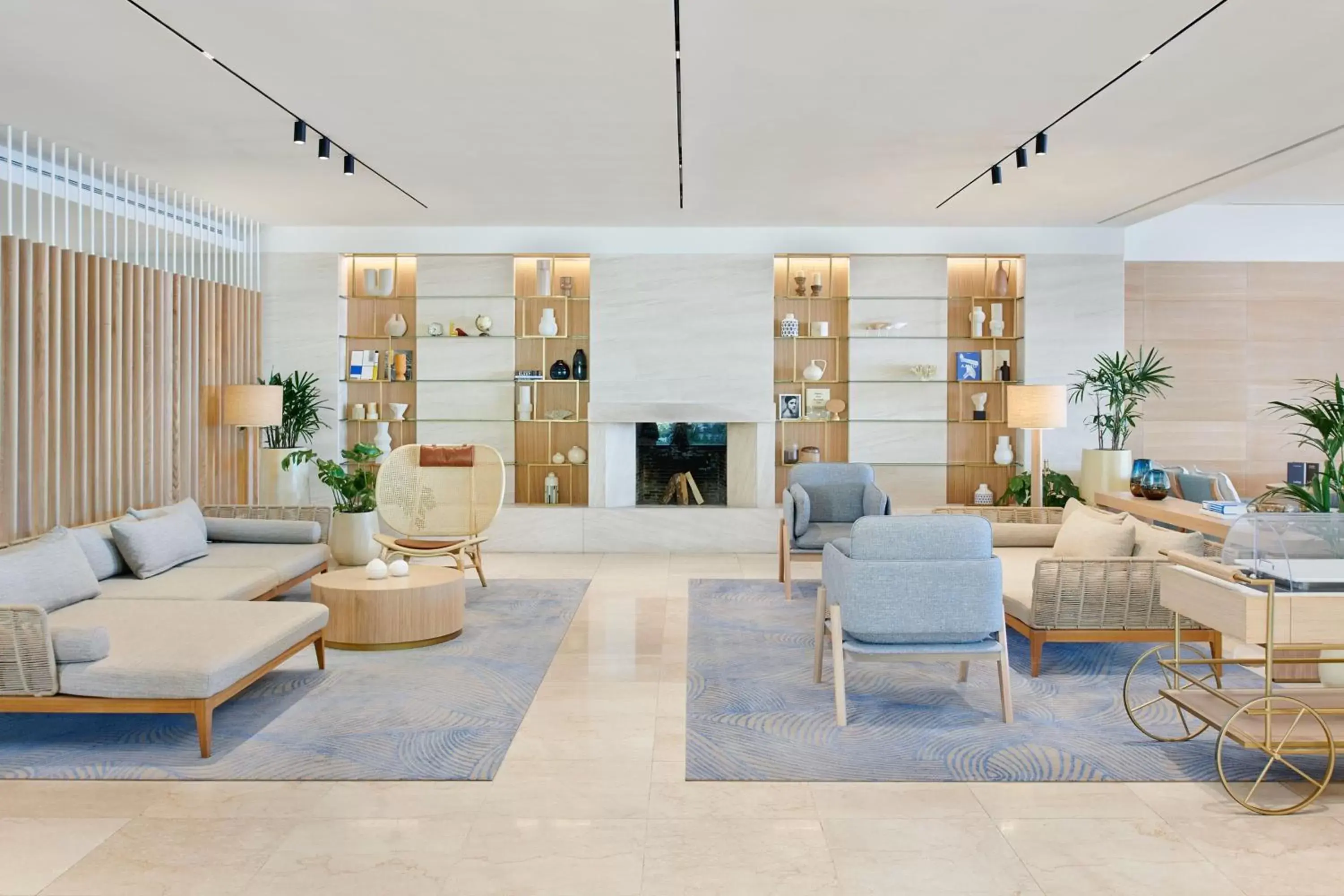 Lounge or bar, Lobby/Reception in Le Meridien Lav Split