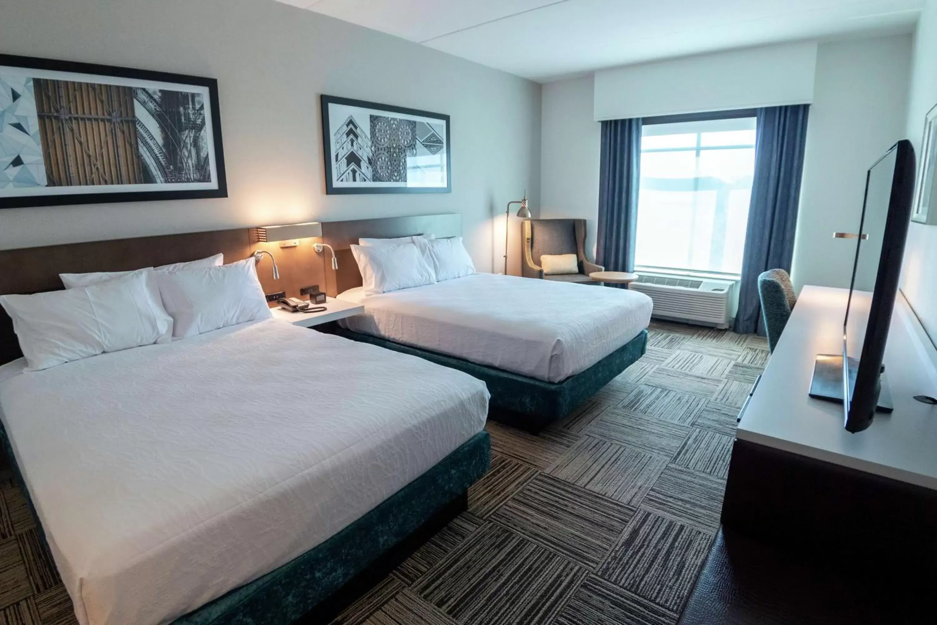 Bedroom, Bed in Hilton Garden Inn Spartanburg