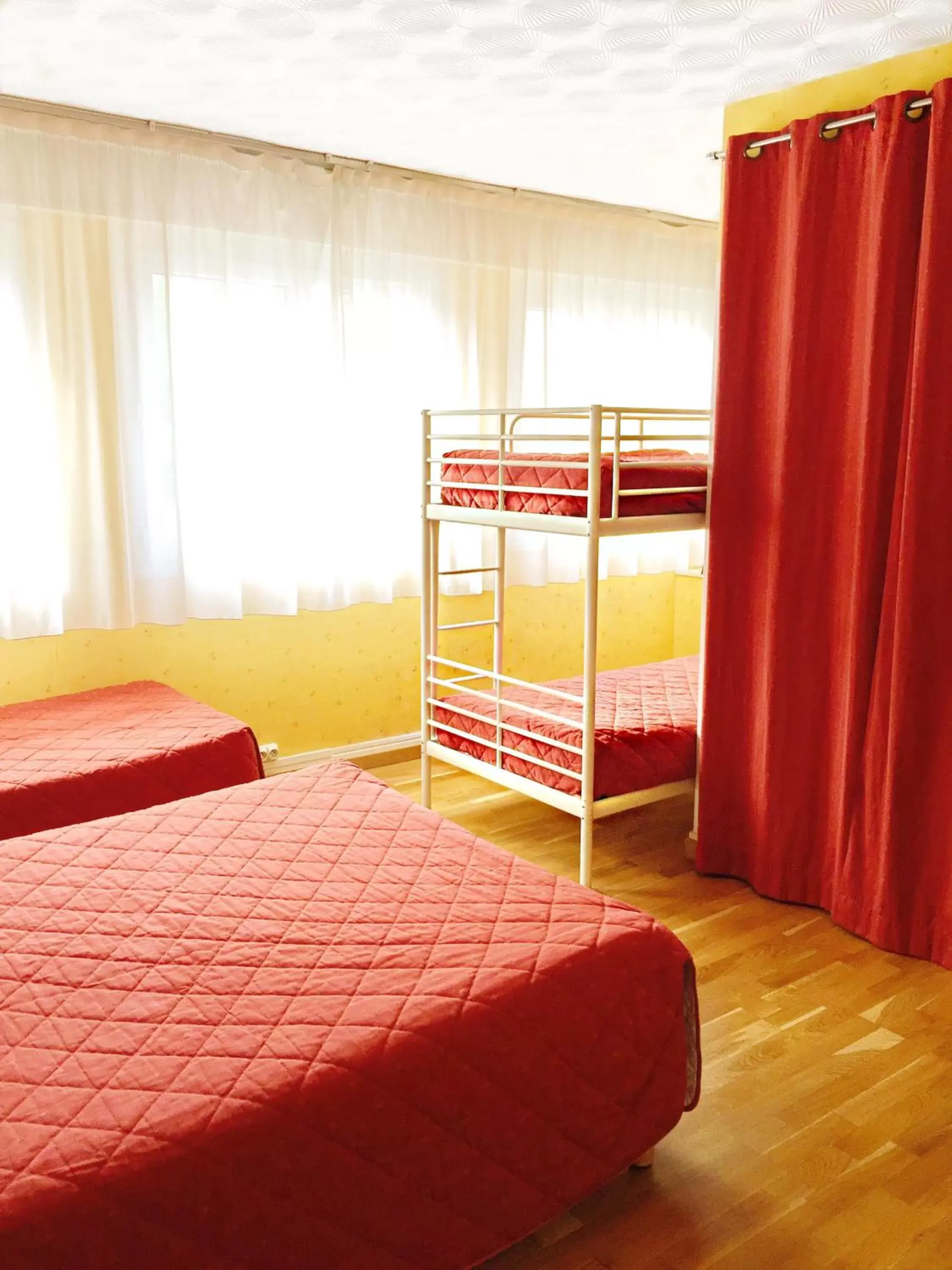Bunk Bed in Hotel Saint-Aignan