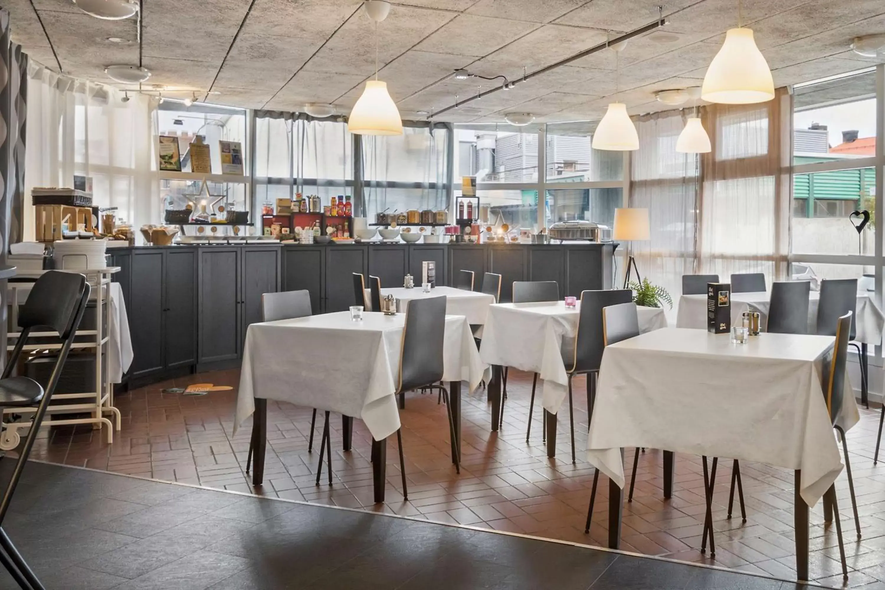 Restaurant/places to eat in Sure Hotel by Best Western Focus Restaurant/places to eat in Sure Hotel by Best Western Focus