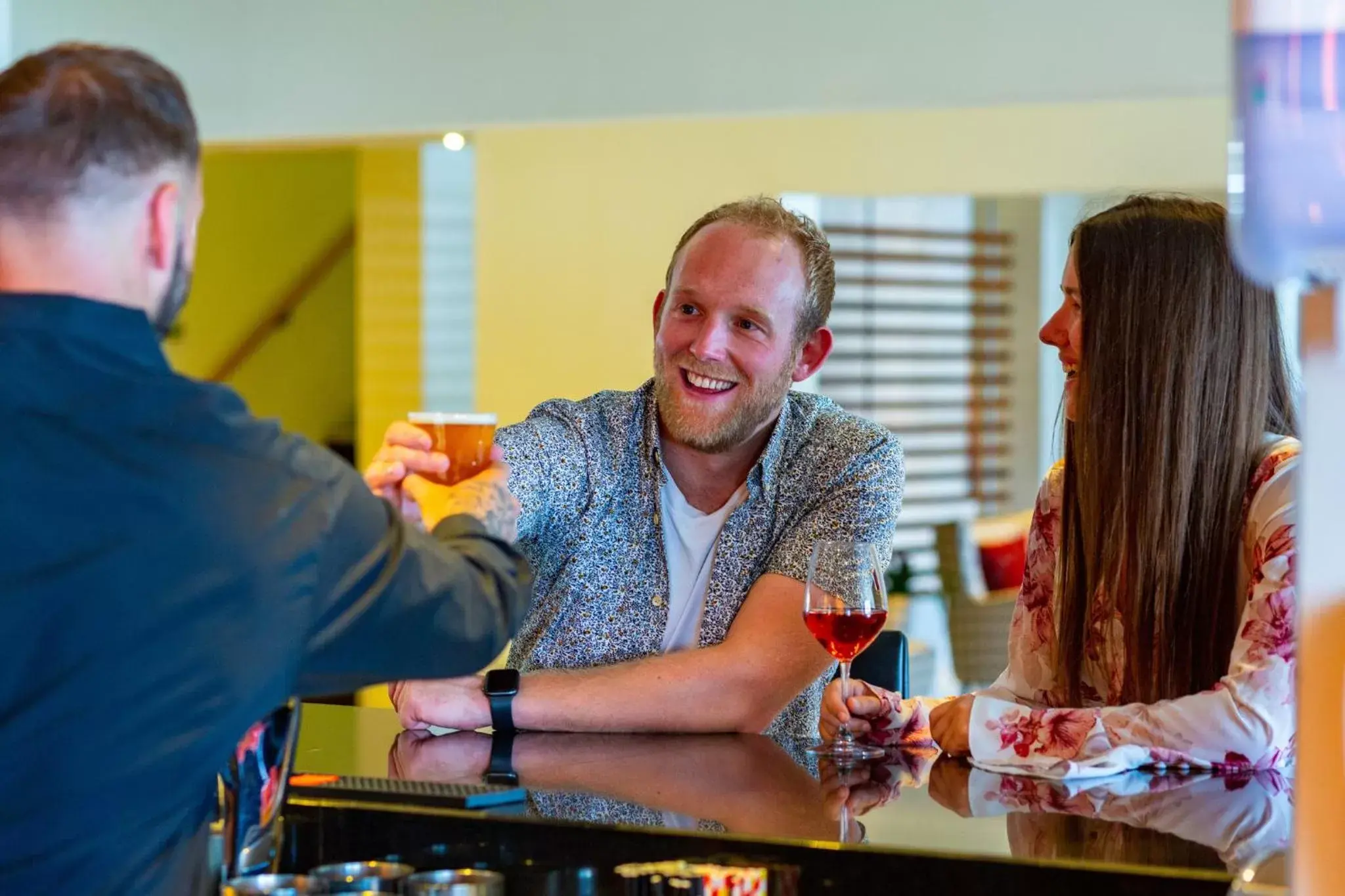 Lounge or bar in Crowne Plaza Queenstown, an IHG Hotel