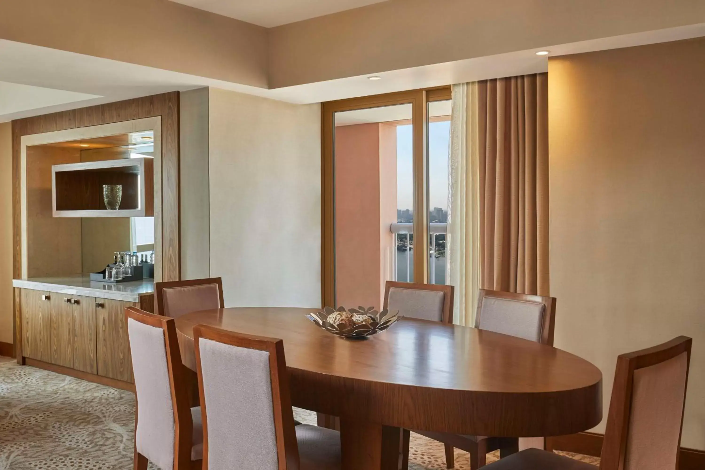 Living room, Dining Area in Ramses Hilton Hotel & Casino