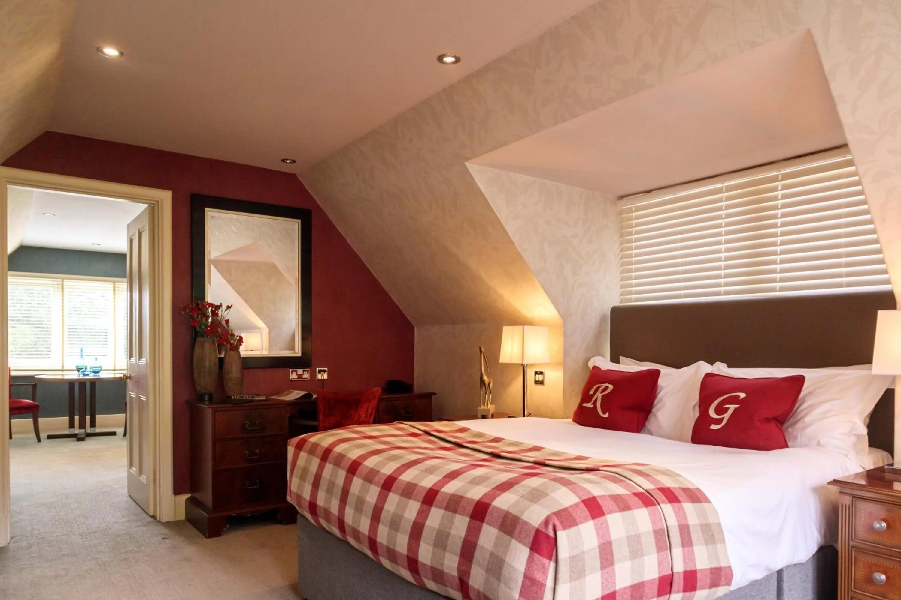 Bed in Rowhill Grange Hotel & Utopia Spa