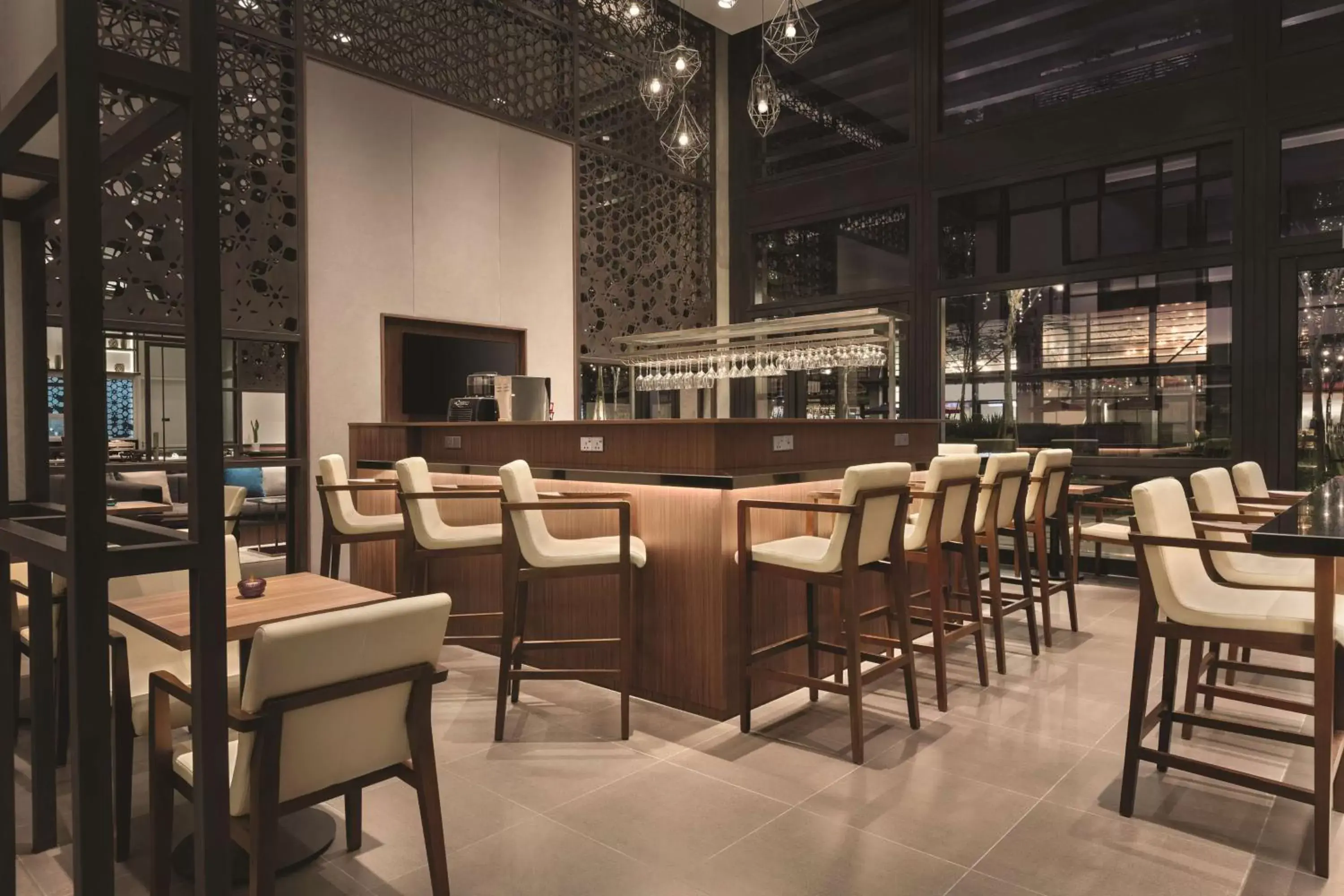 Lounge or bar, Restaurant/Places to Eat in Hyatt House Kuala Lumpur, Mont Kiara