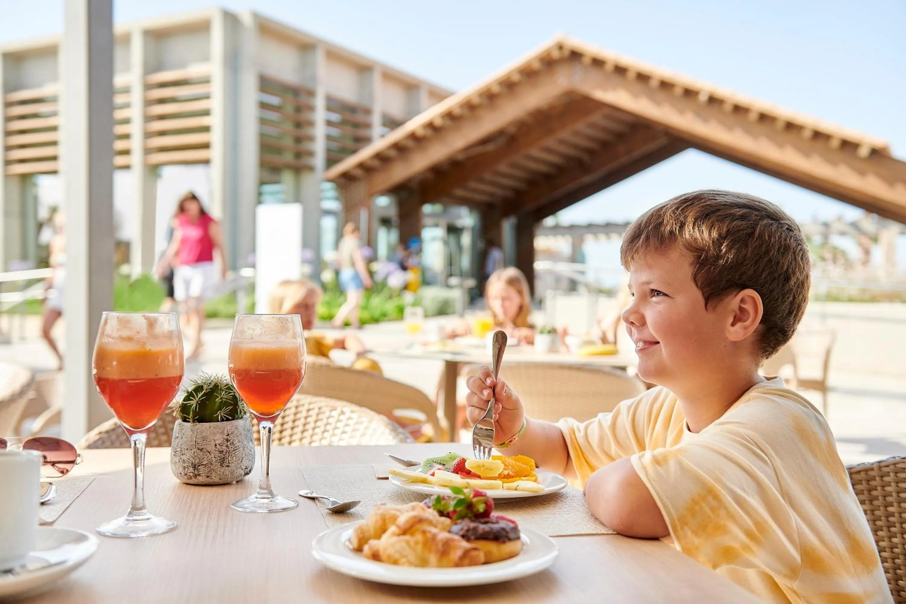 Restaurant/places to eat in Iberostar Waves Cala Domingos All Inclusive
