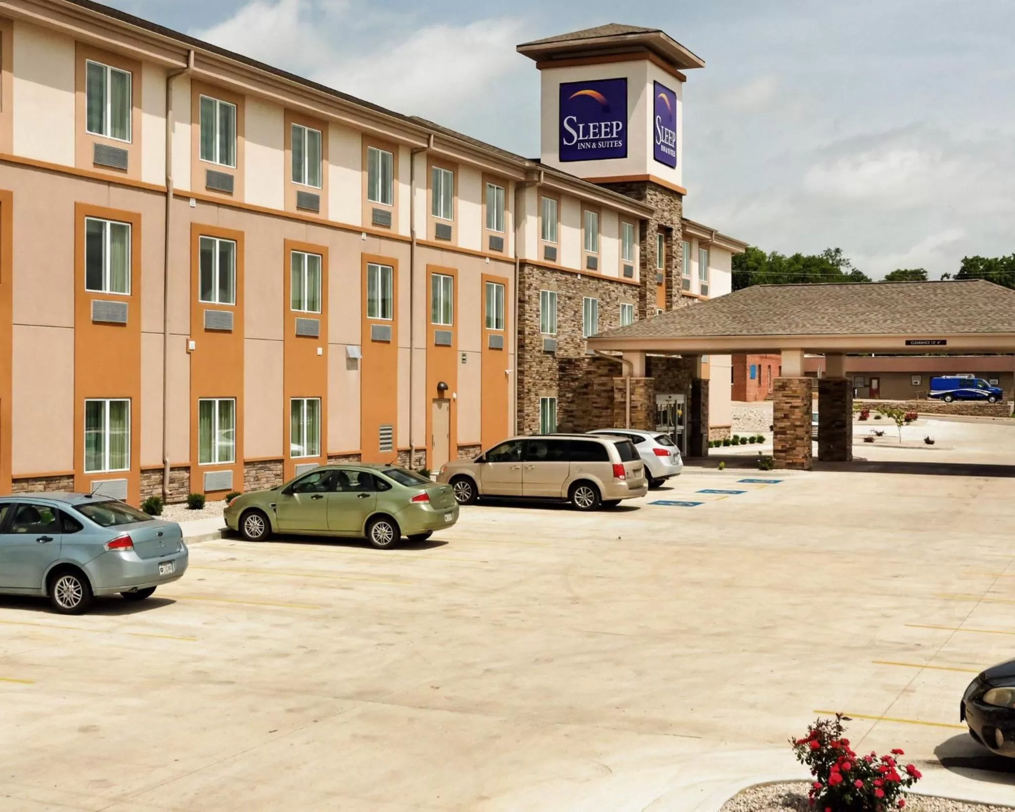 Facade/entrance in Sleep Inn & Suites Fort Scott