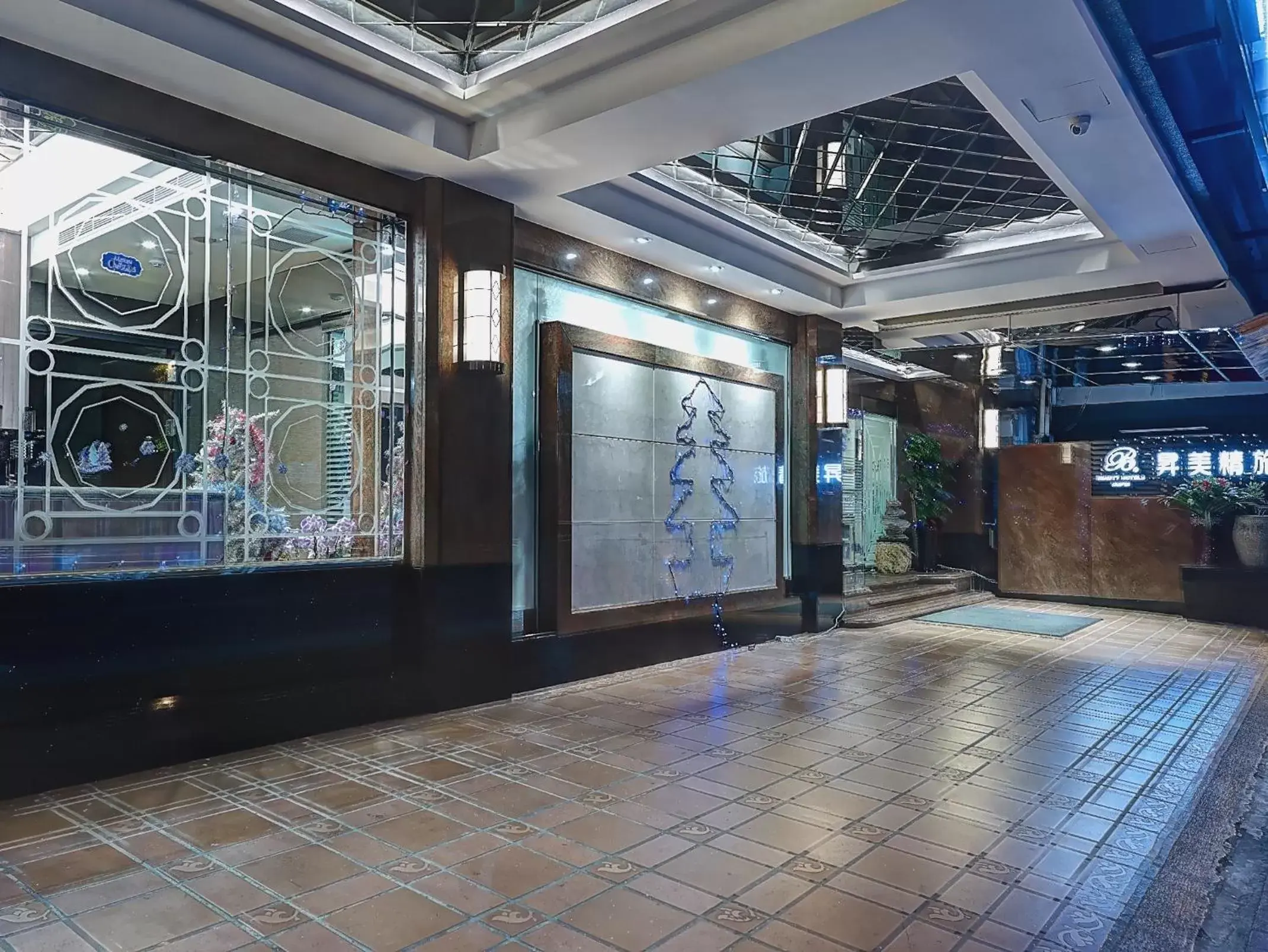 Facade/entrance in Beauty Hotels Taipei - Hotel Bchic Facade/entrance in Beauty Hotels Taipei - Hotel Bchic