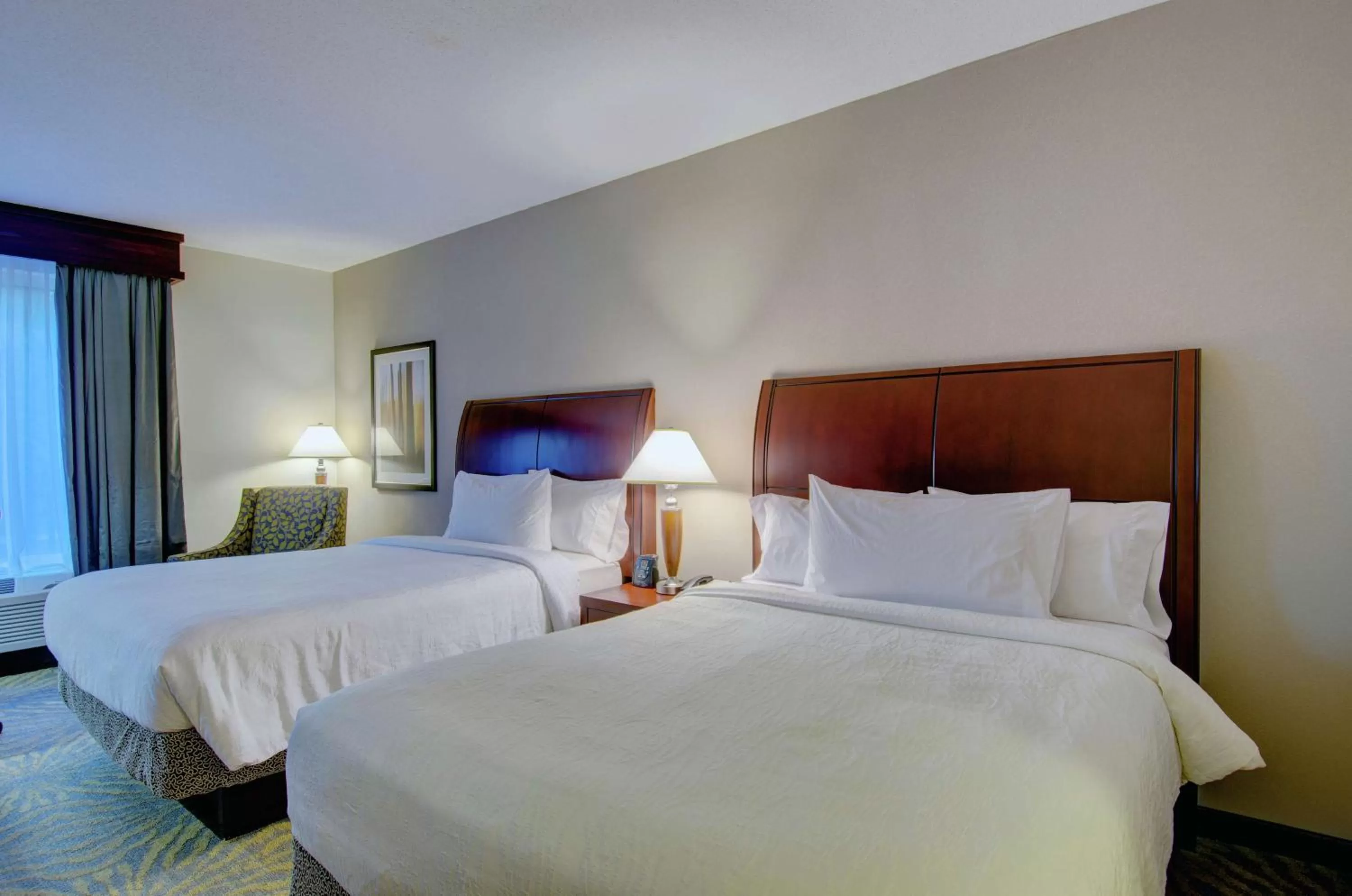 Bed in Hilton Garden Inn Norwalk