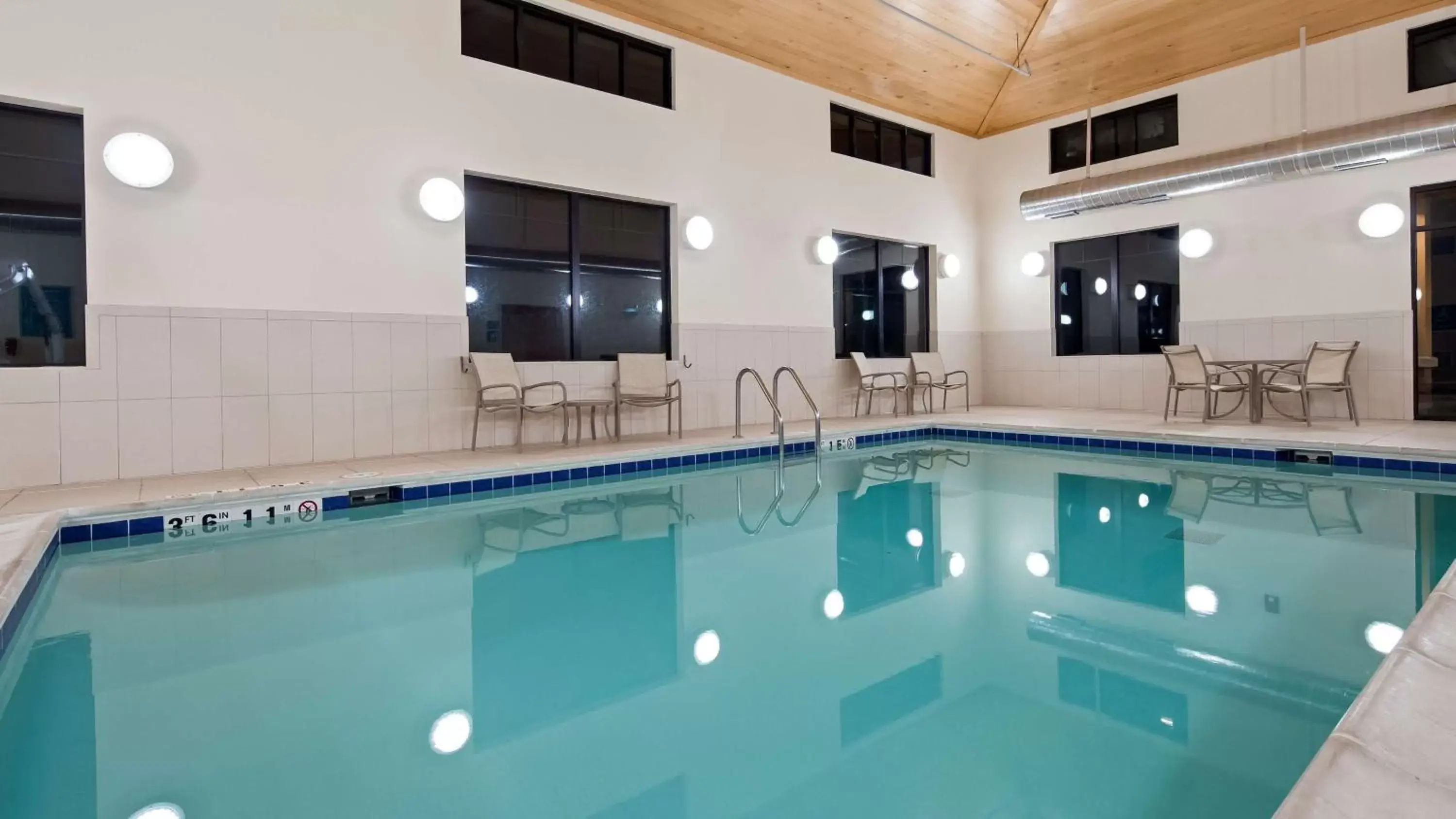 Activities, Swimming Pool in Best Western Plus Hudson Hotel & Suites
