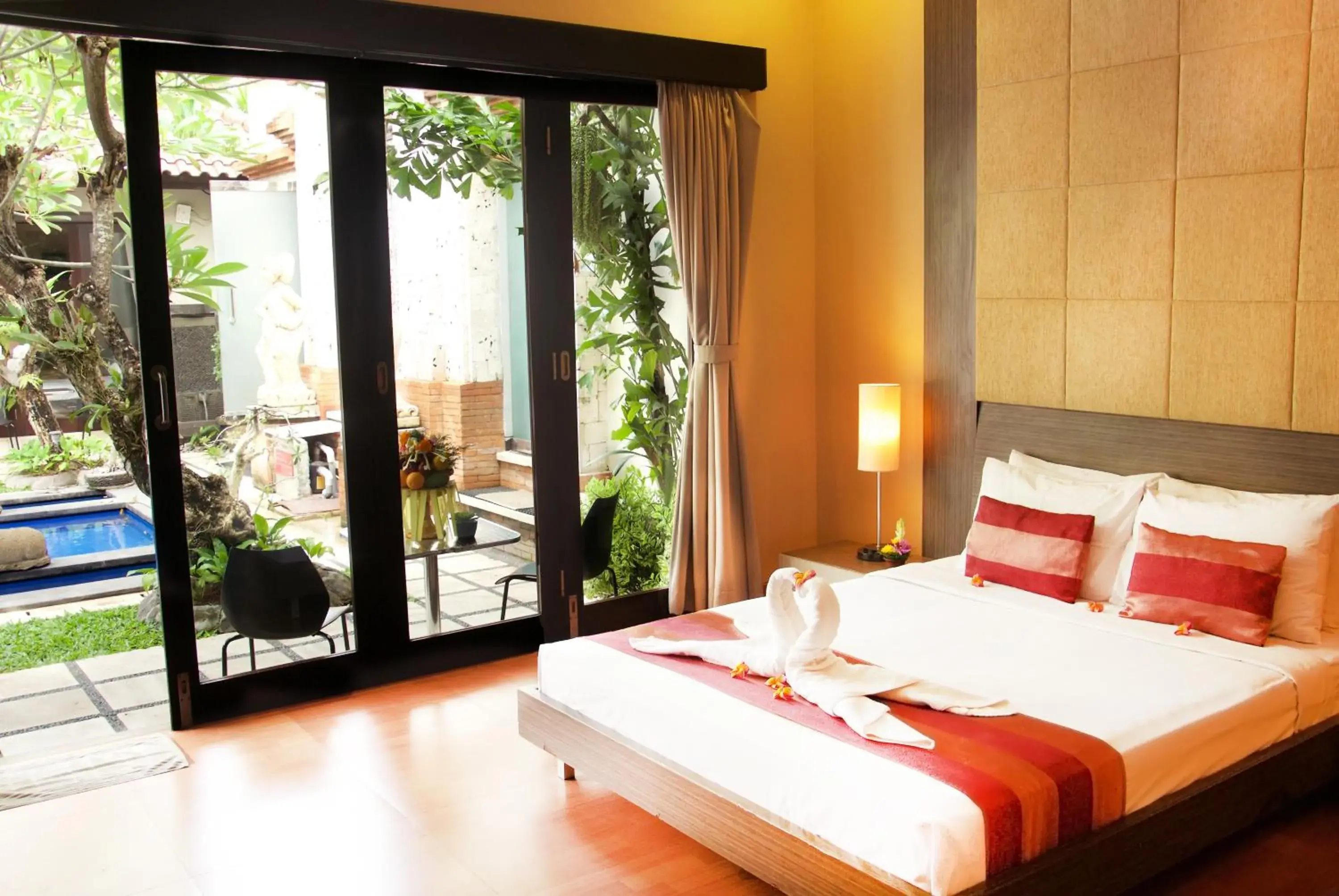 Bedroom, Bed in Sindhu Mertha Suite Bedroom, Bed in Sindhu Mertha Suite