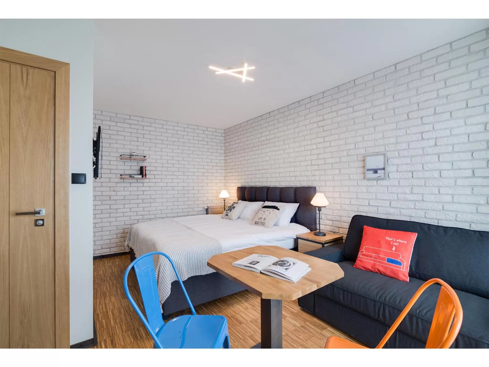 Photo of the whole room in Well Well Aparthotel