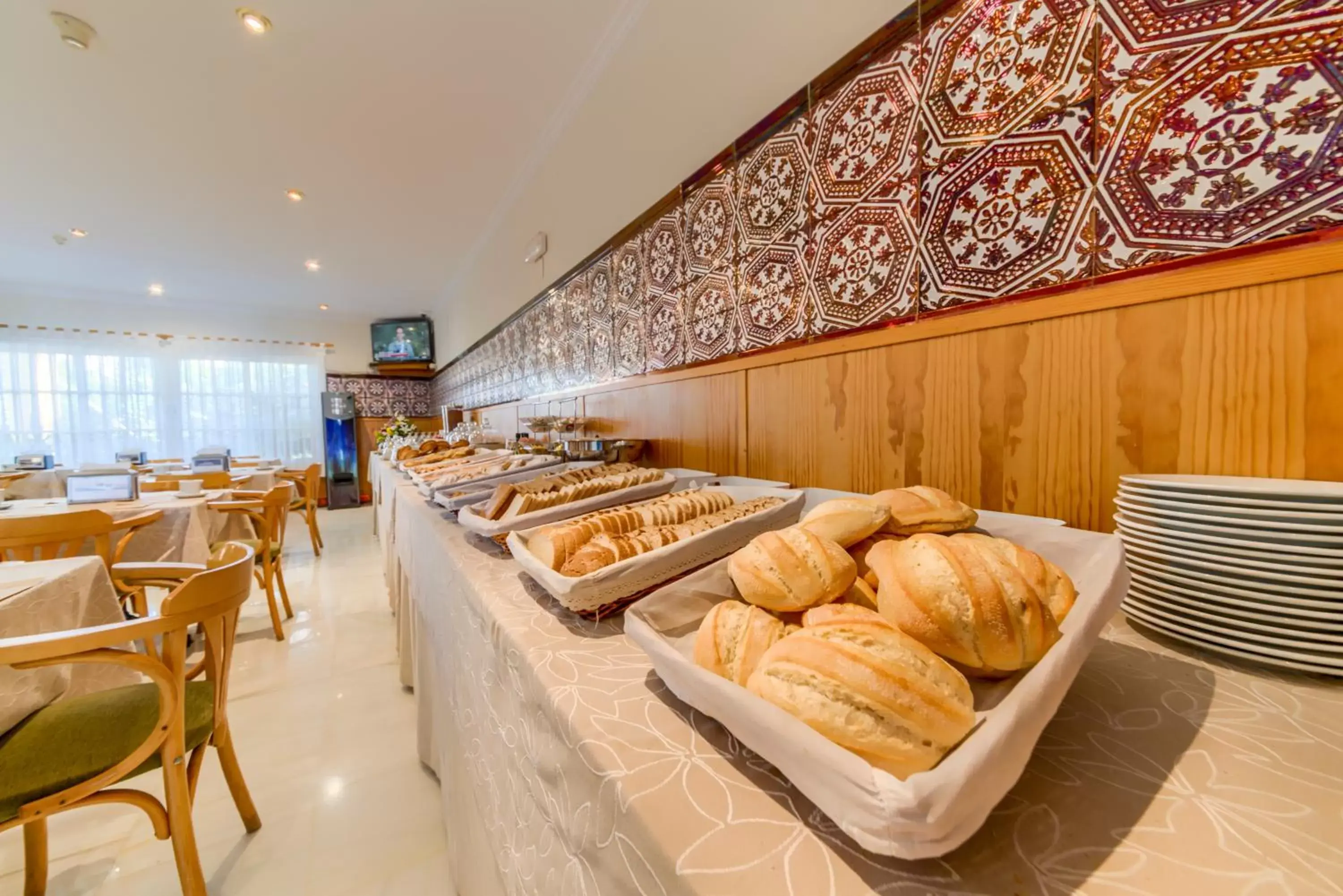 Buffet breakfast in Hotel Torre De Los Guzmanes