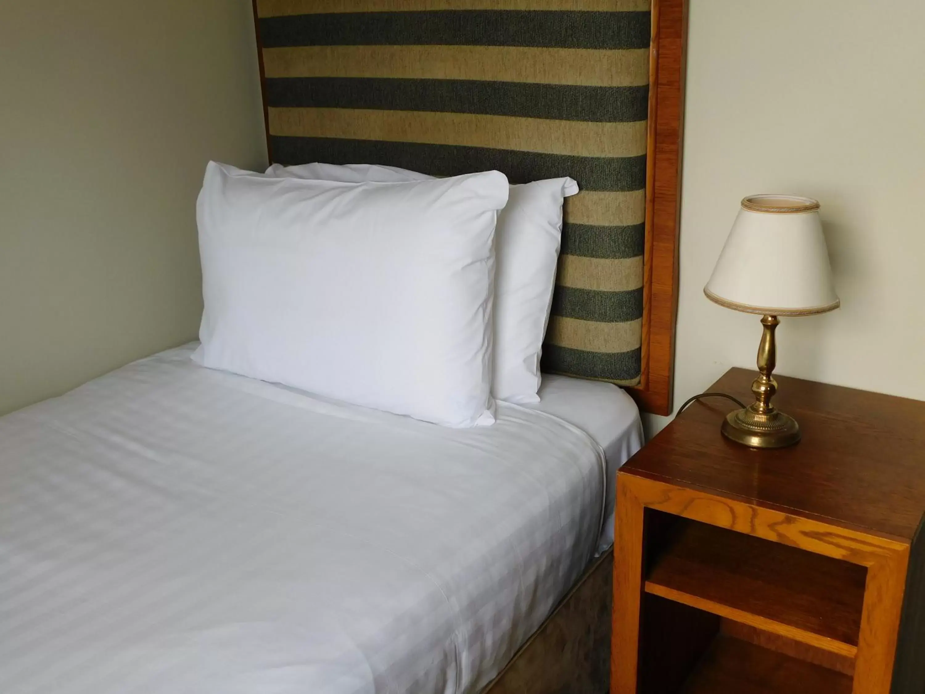 Bedroom, Bed in Gretna Hall Hotel