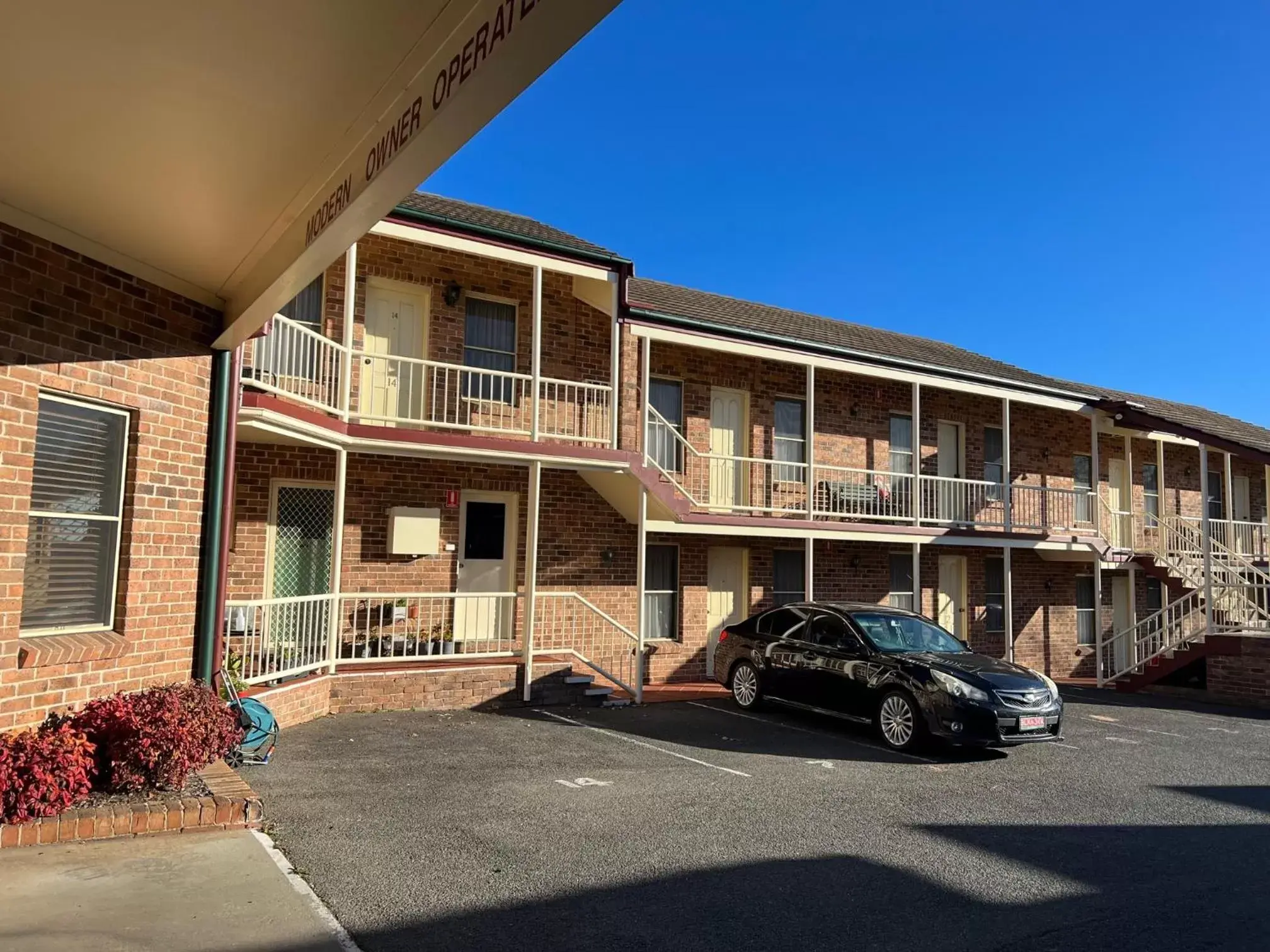 Property Building in Cedar Lodge Motel