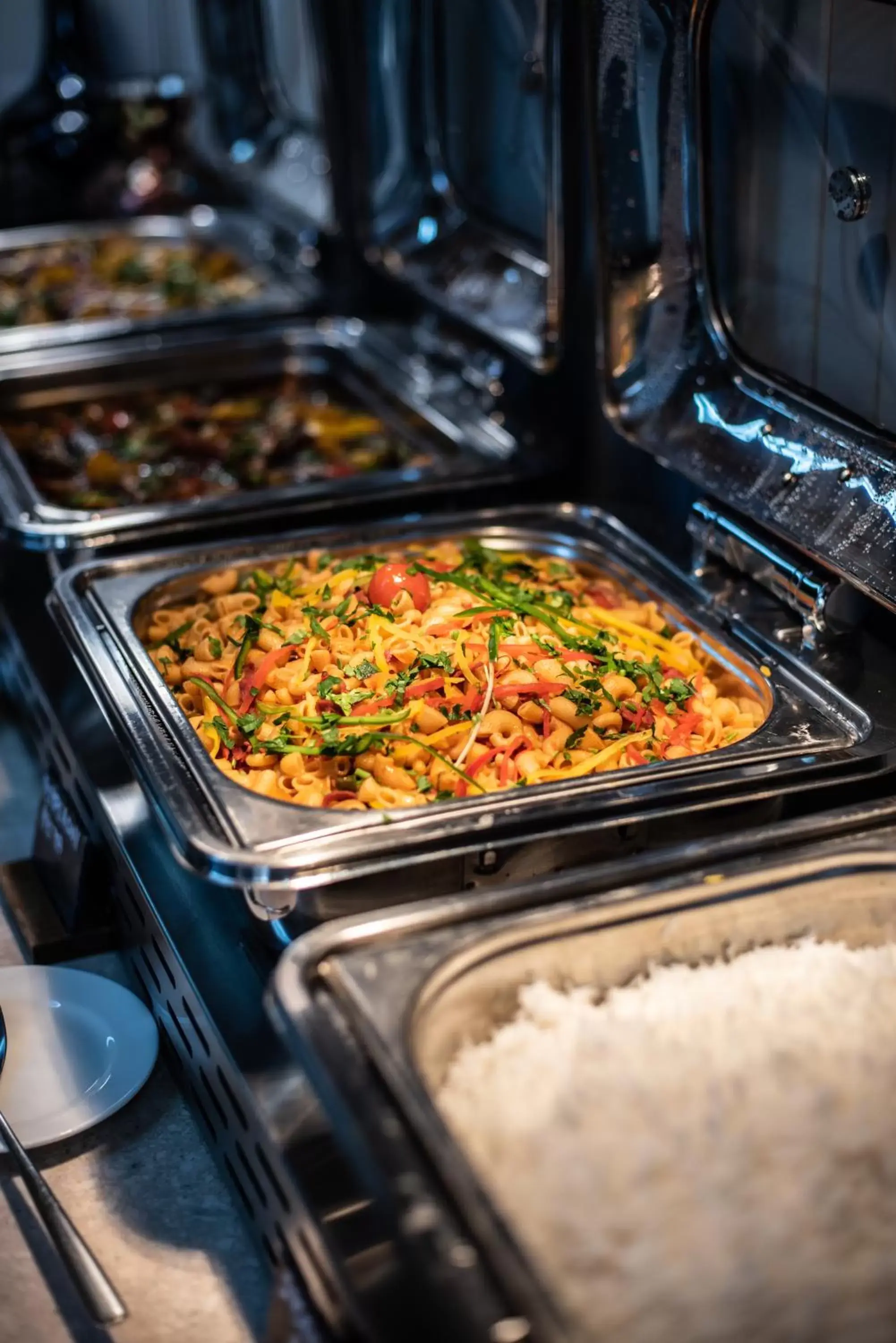 Restaurant/places to eat in BM Beach Hotel Restaurant/places to eat in BM Beach Hotel