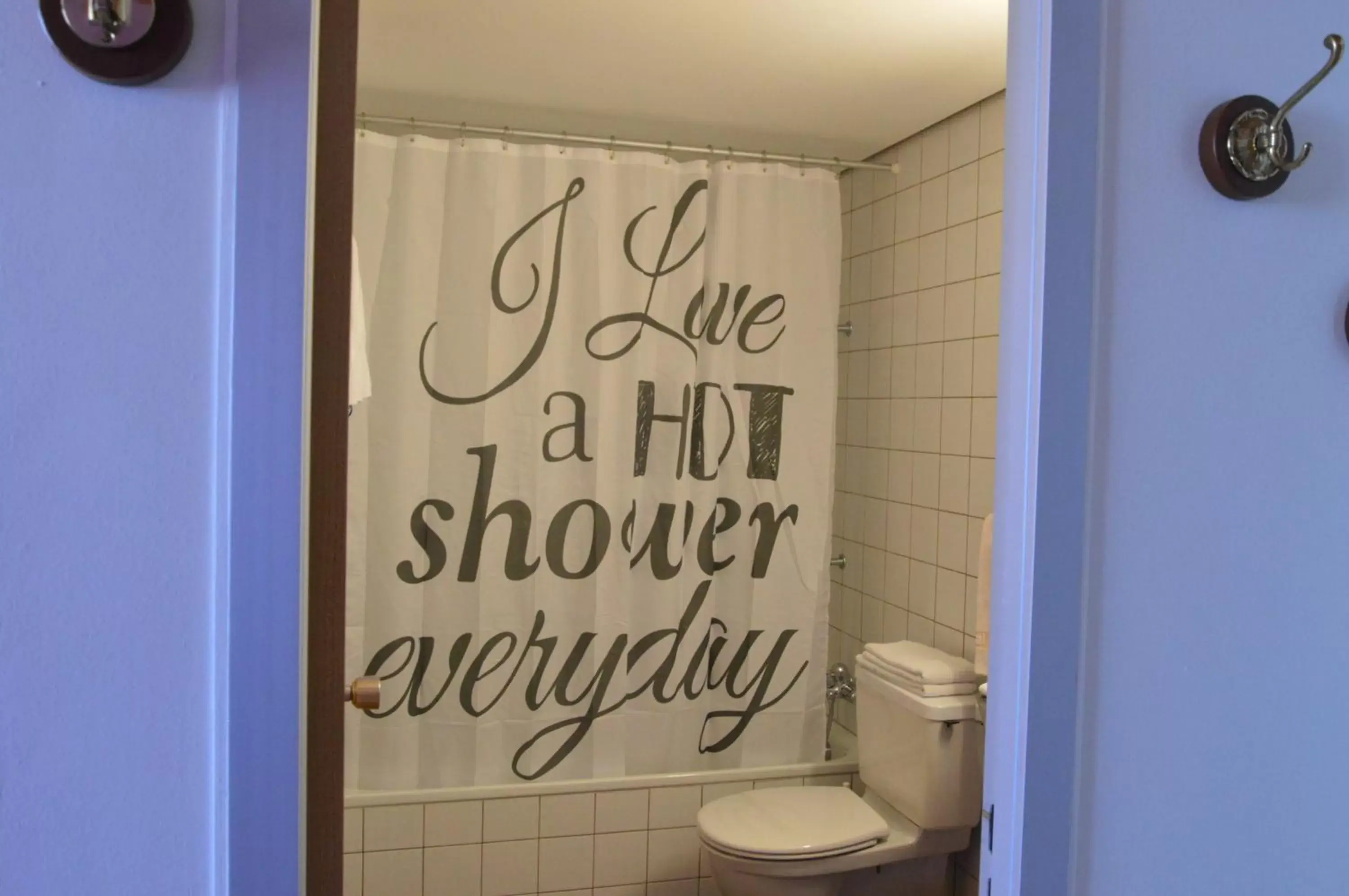 Shower in Hotel Garni Rösslipost