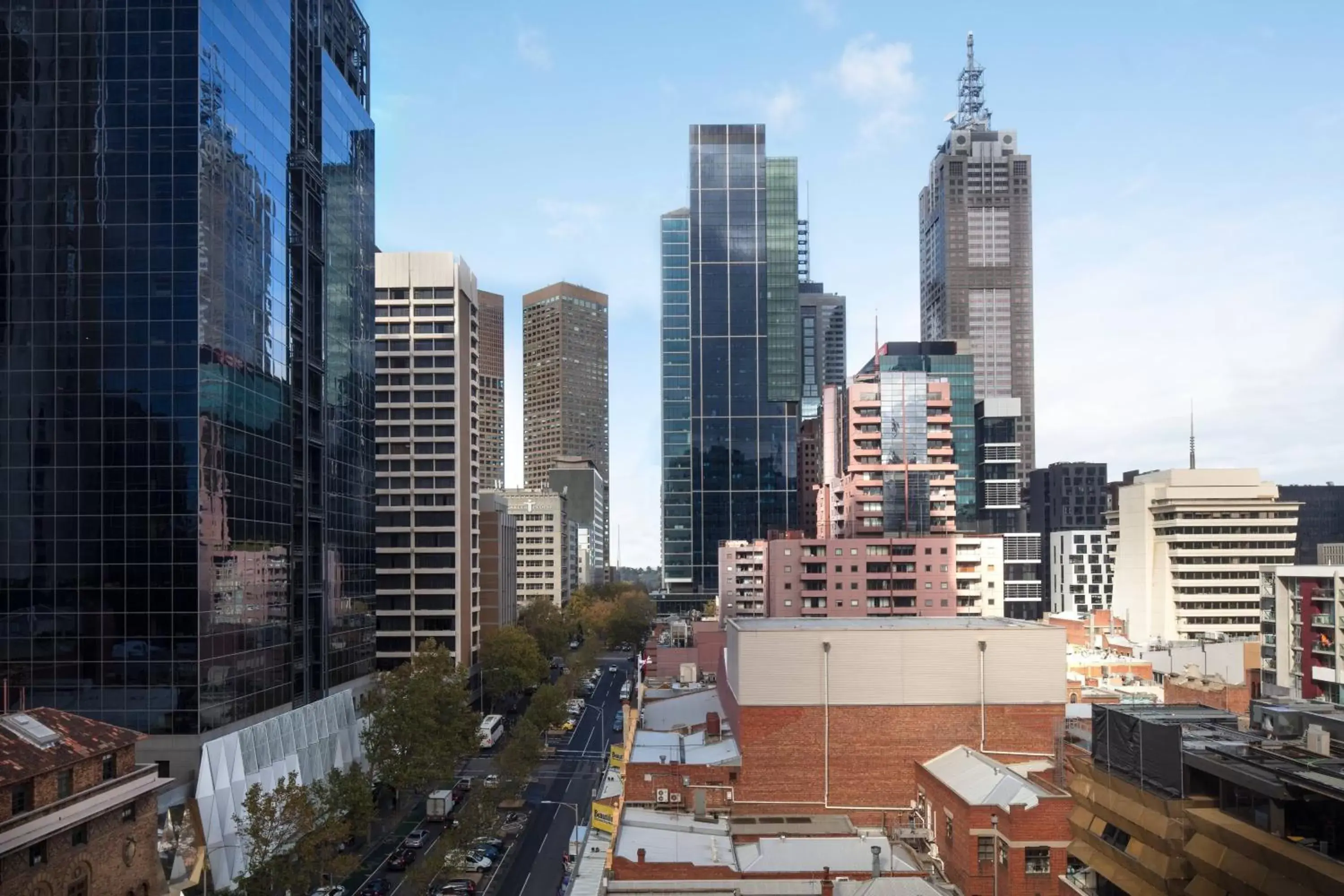 Photo of the whole room in Melbourne Marriott Hotel