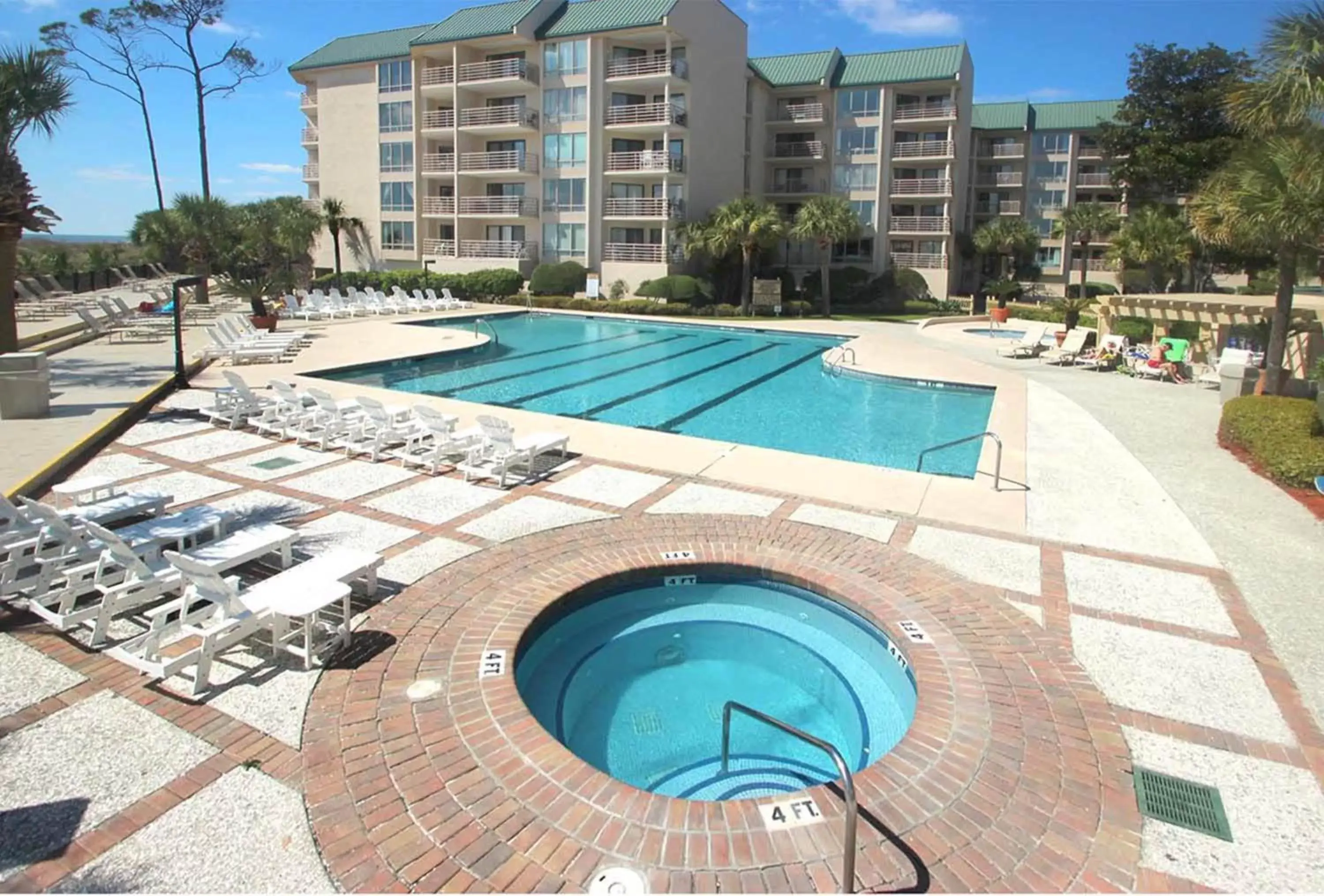 Swimming Pool in Villamare Resort