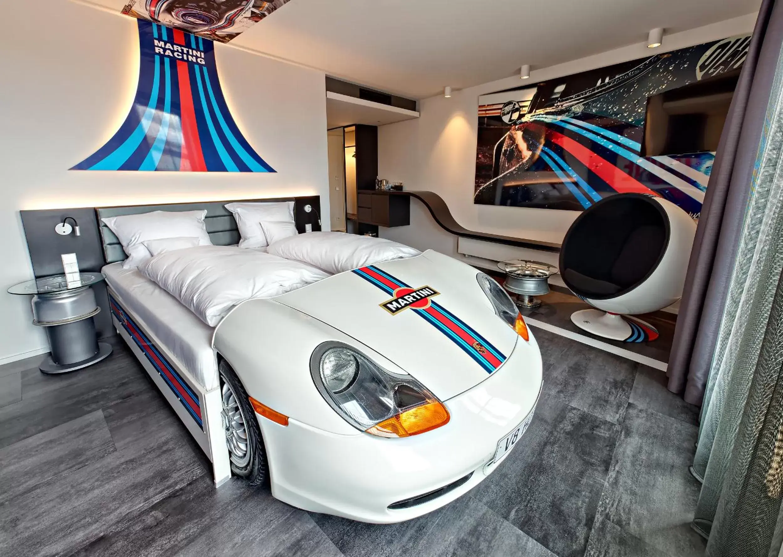 Photo of the whole room in V8 HOTEL Motorworld Region Stuttgart Photo of the whole room in V8 HOTEL Motorworld Region Stuttgart