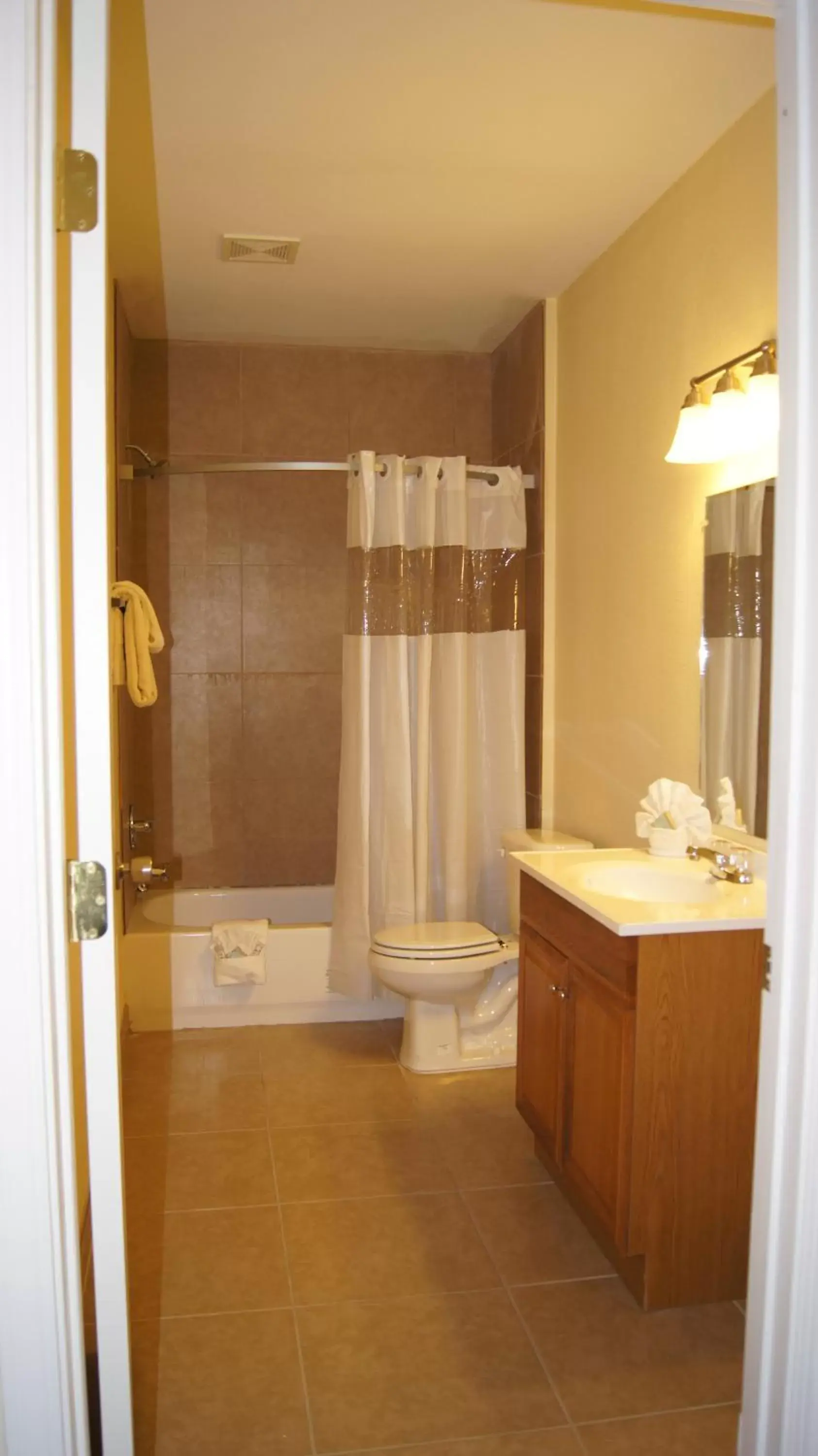 Bathroom in Travelodge by Wyndham Clovis