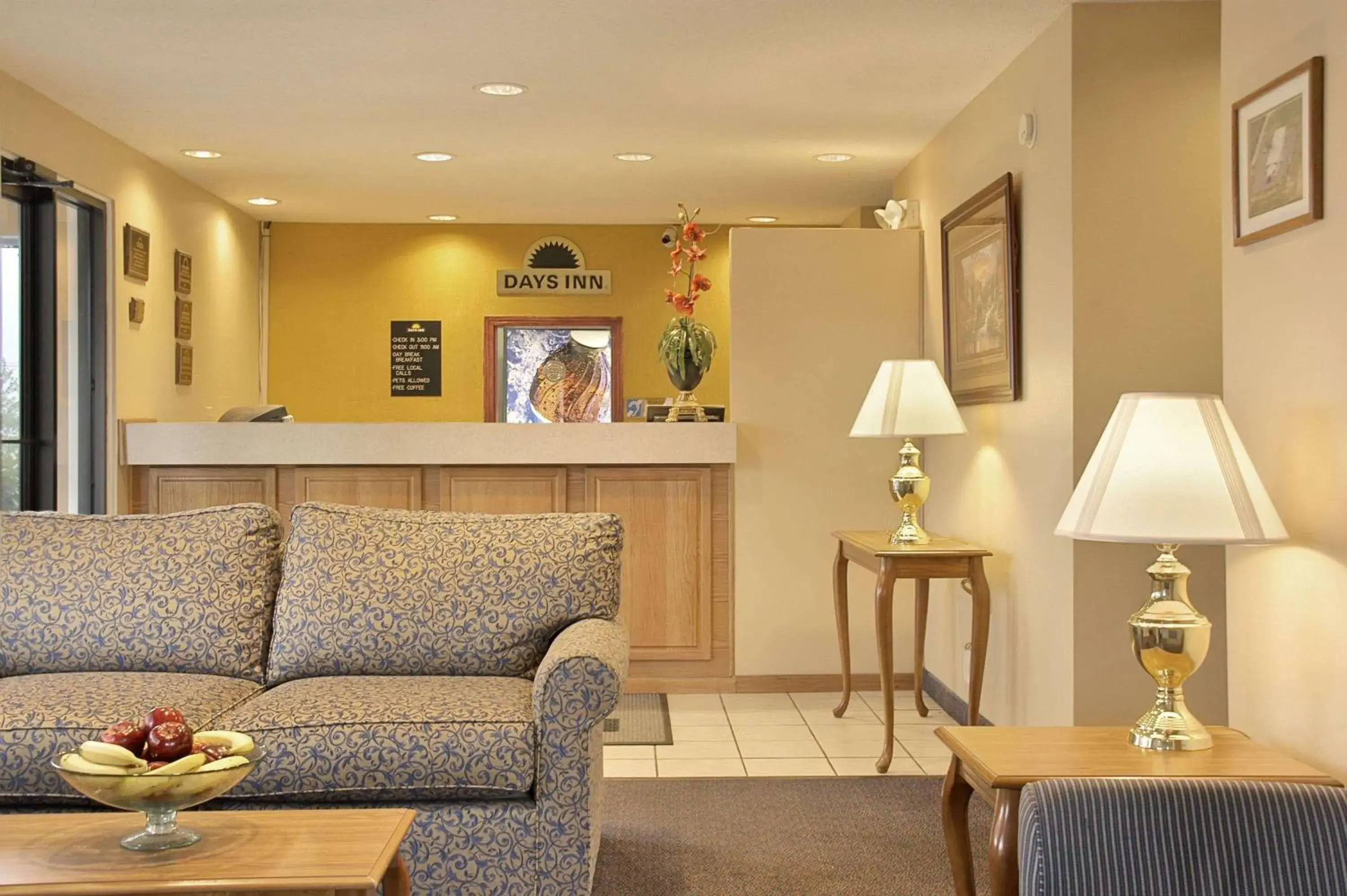Lobby or reception in Days Inn by Wyndham Plainfield Lobby or reception in Days Inn by Wyndham Plainfield