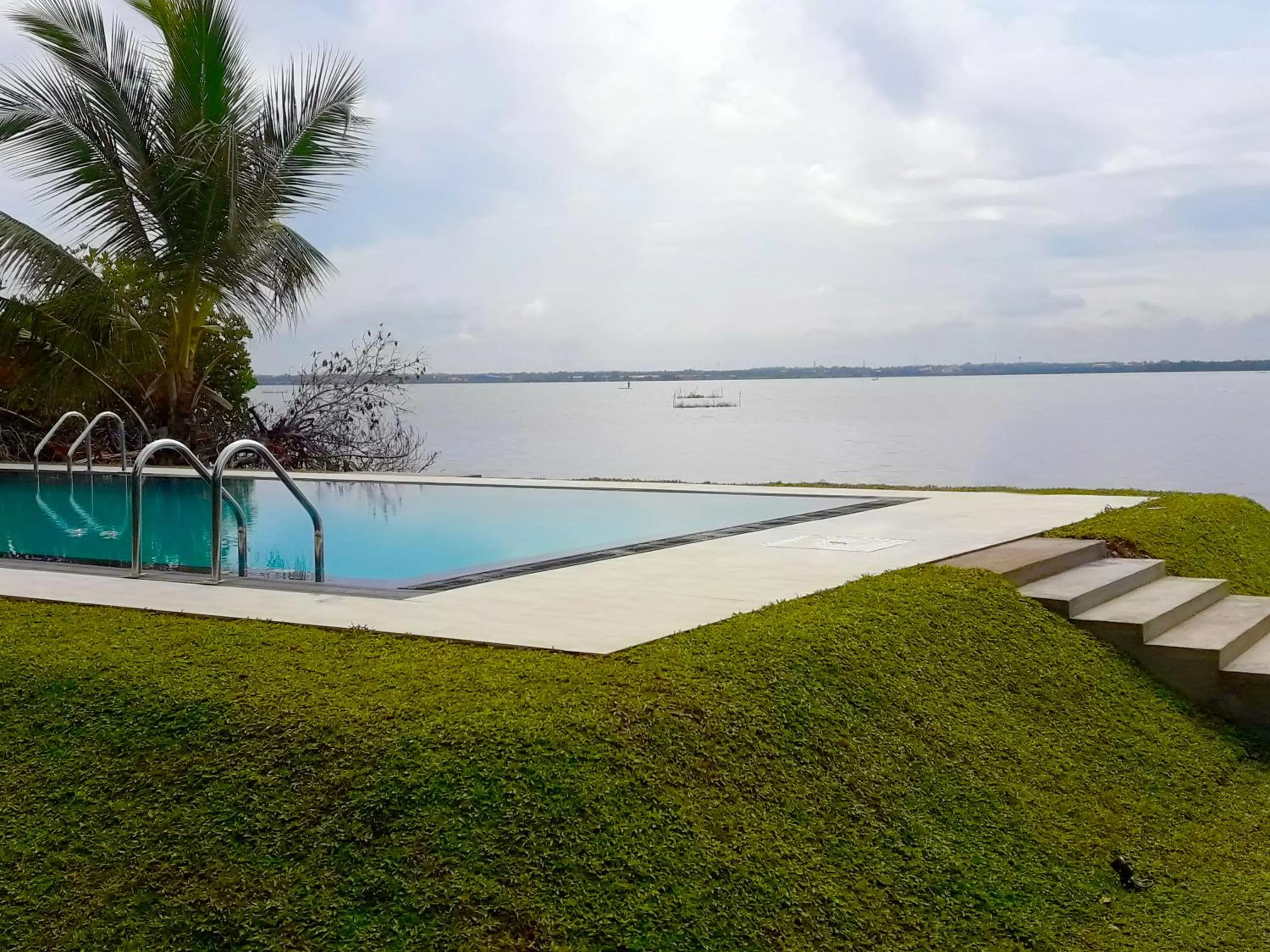 Swimming pool in Nico Lagoon Hotel