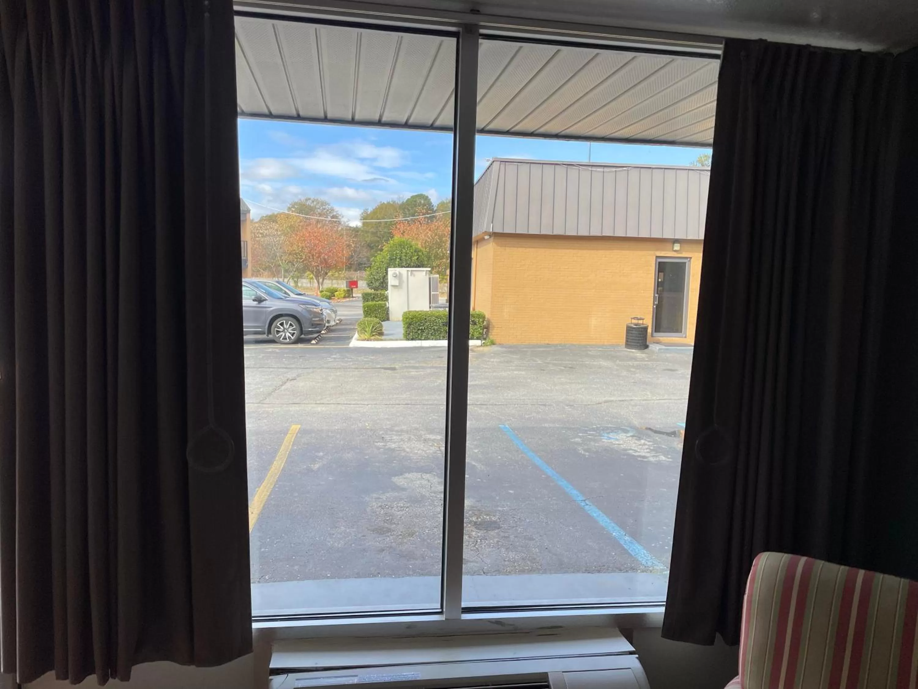 King Room - Accessible/Smoking in Econo Lodge