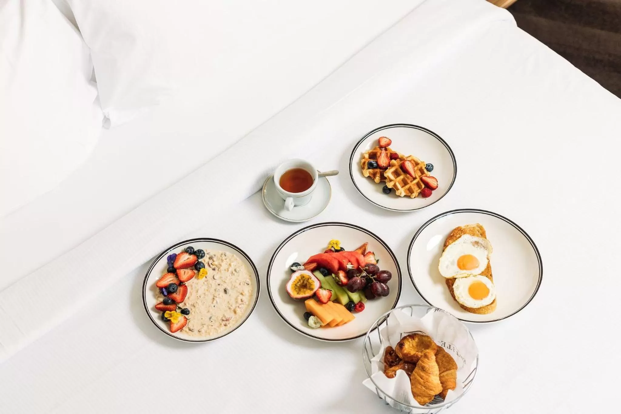 Bedroom in Crowne Plaza Canberra by IHG