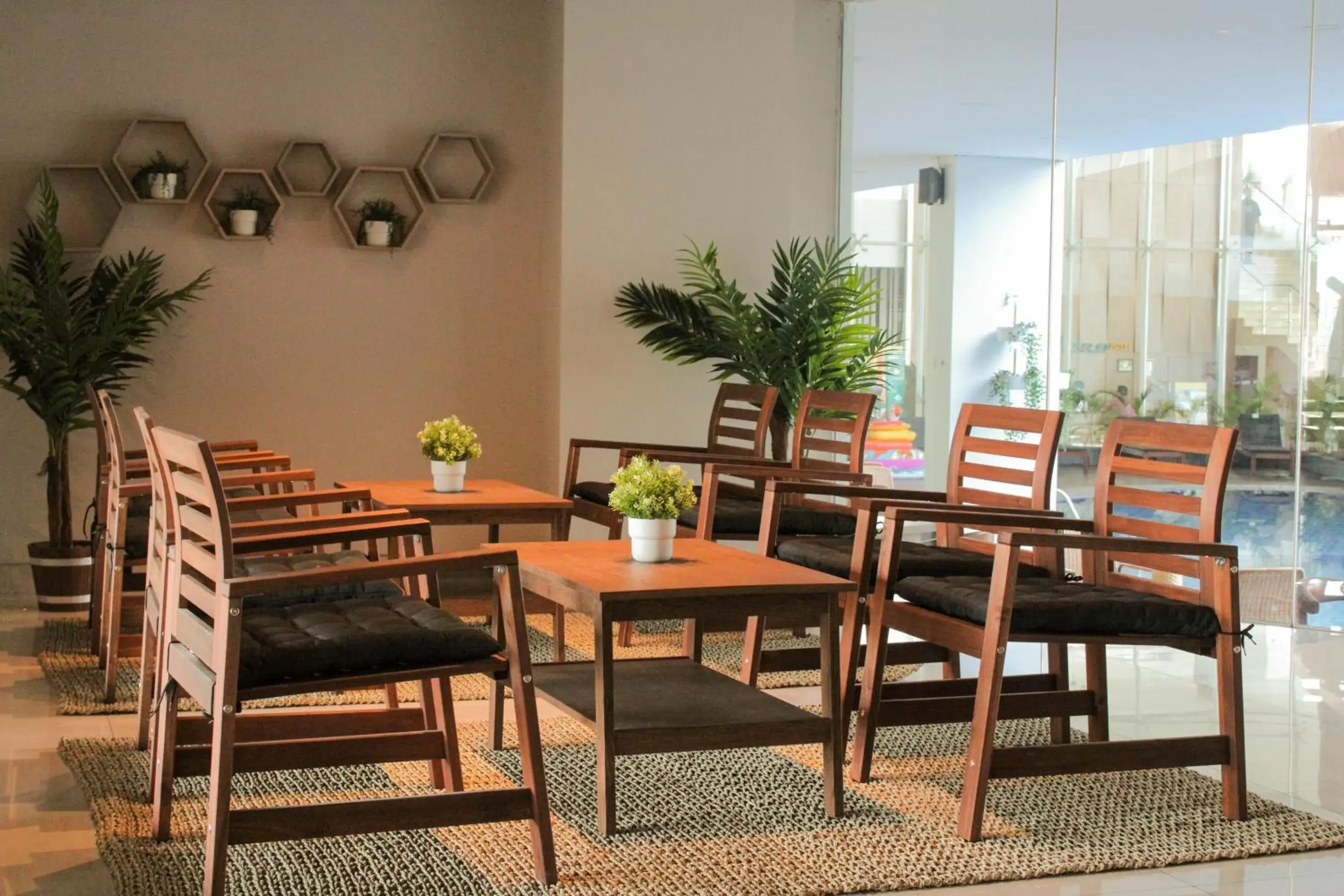 Swimming pool in Antero Hotel Jababeka Cikarang Swimming pool in Antero Hotel Jababeka Cikarang