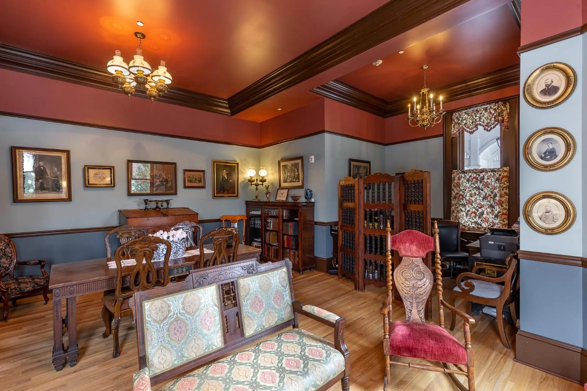 Seating area in Steele Mansion Inn & Gathering Hub