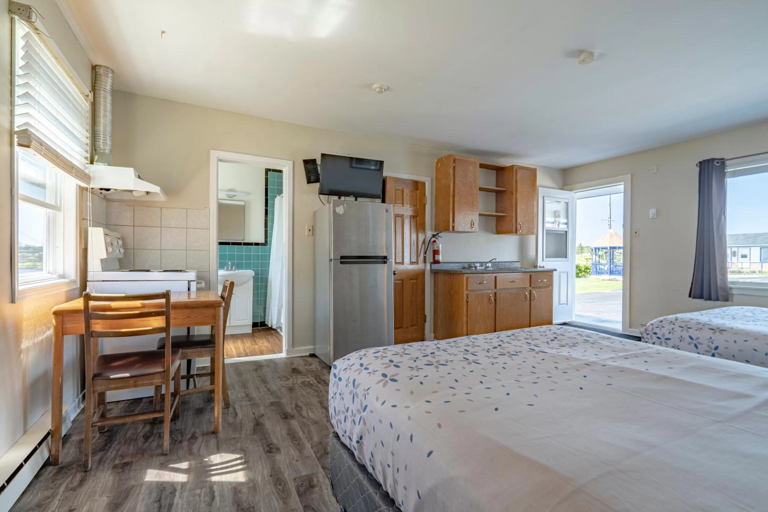 Bedroom, Bed in Novastar Motel On The Lake