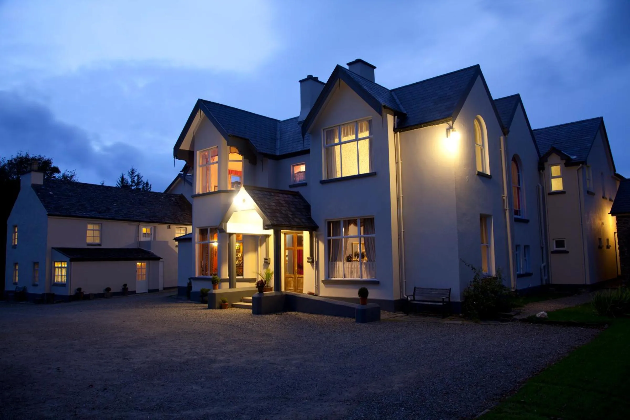 Property building in Woodhill House