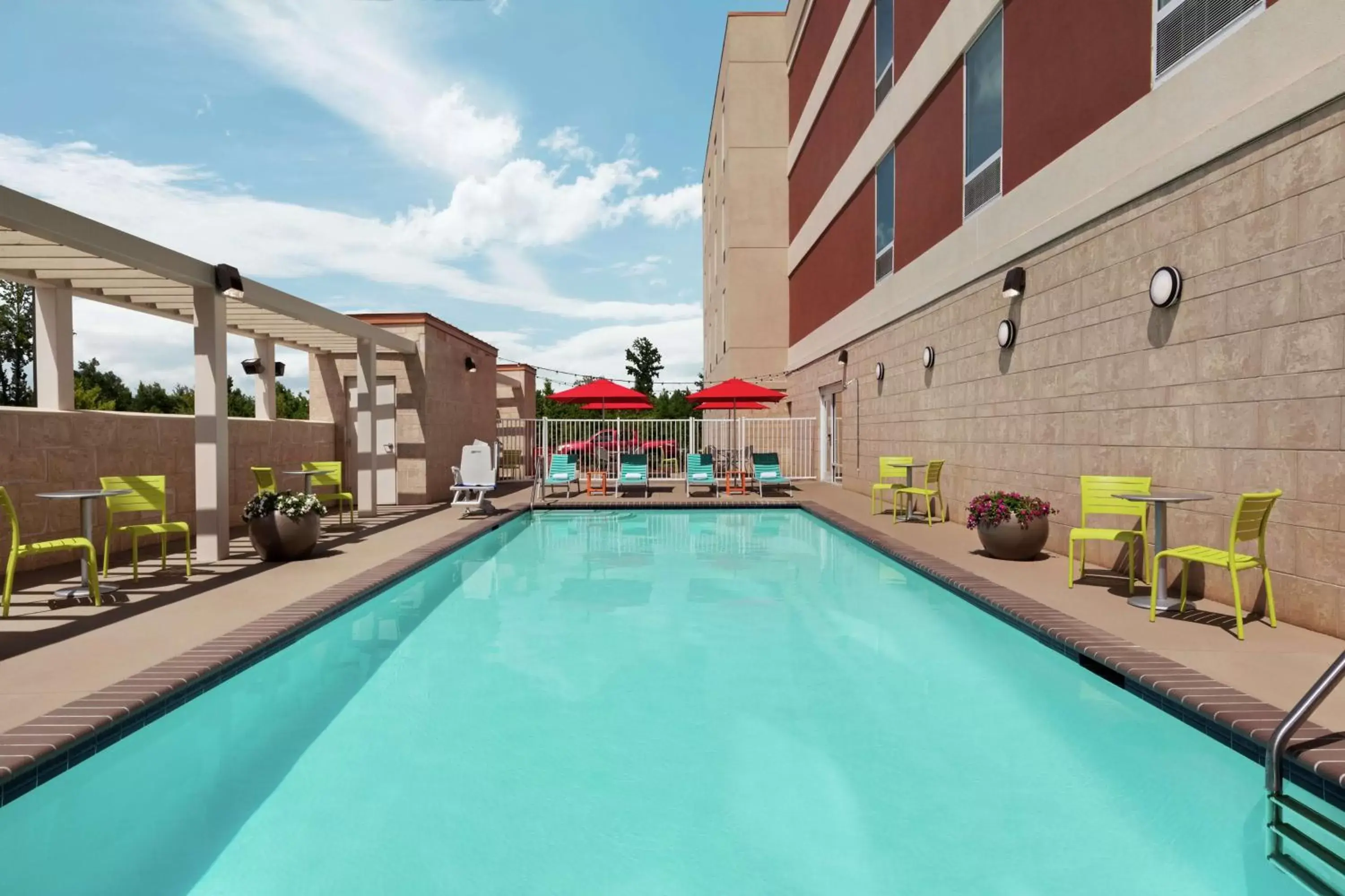 Pool view, Swimming Pool in Home2 Suites By Hilton Savannah Airport