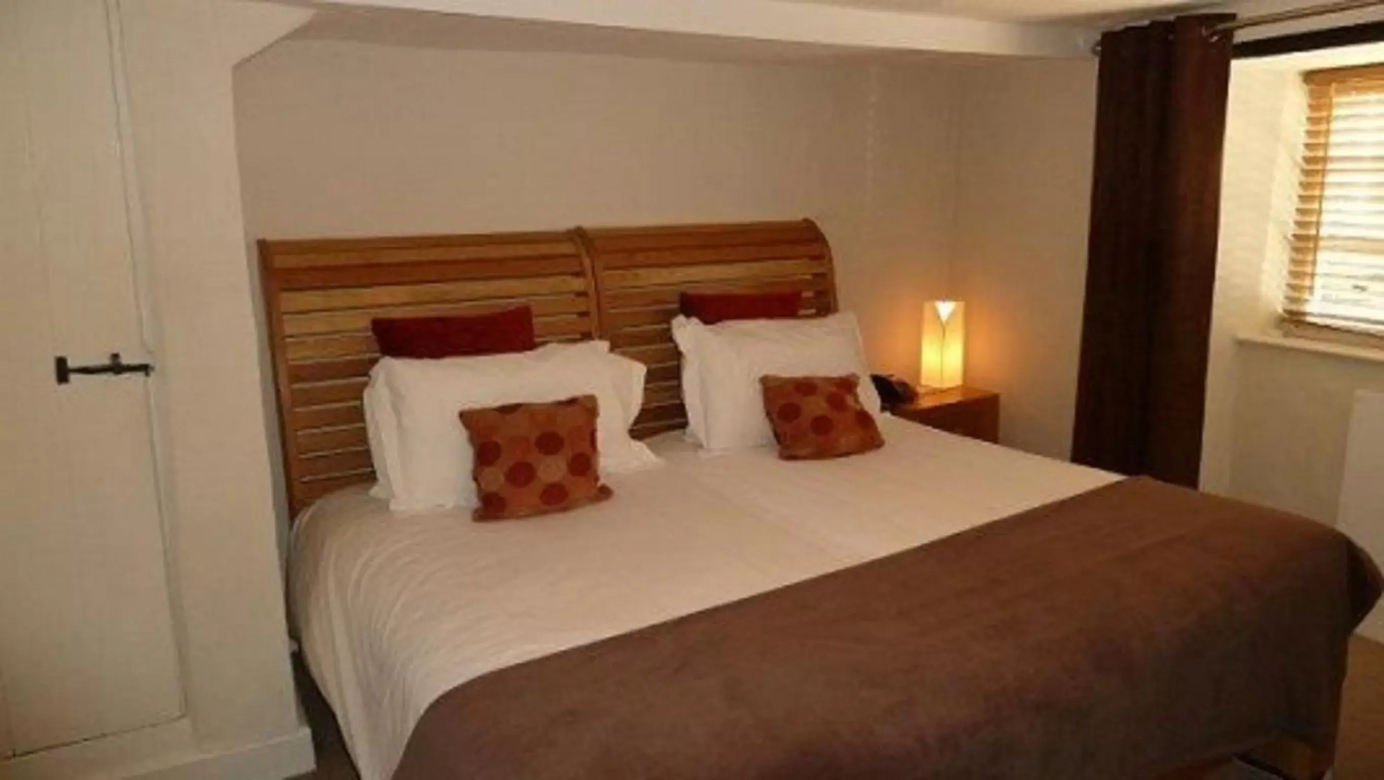 Bed in The Frenchgate Restaurant & Hotel