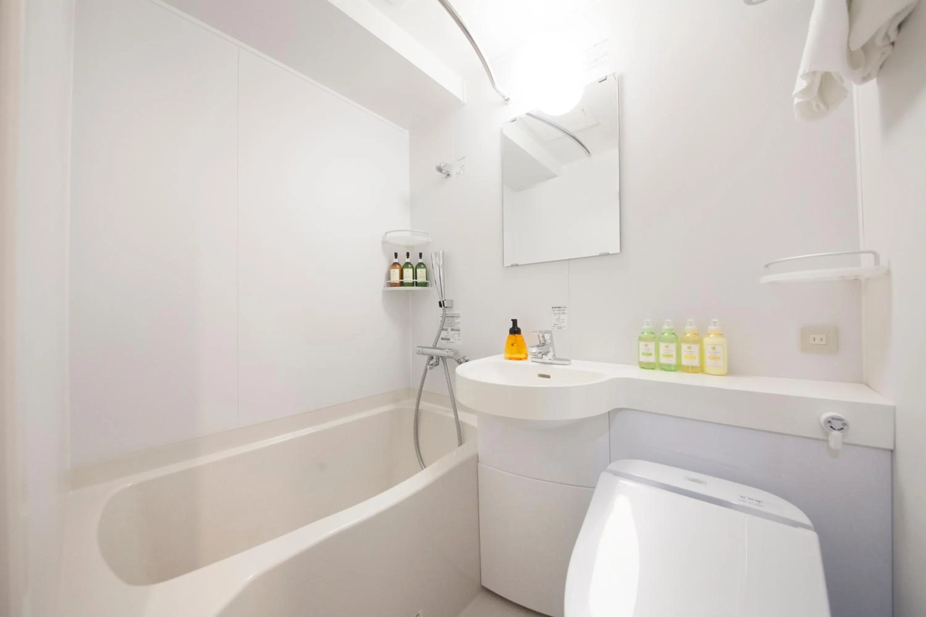 Toilet in Centurion Hotel Grand Akasakamitsuke Station