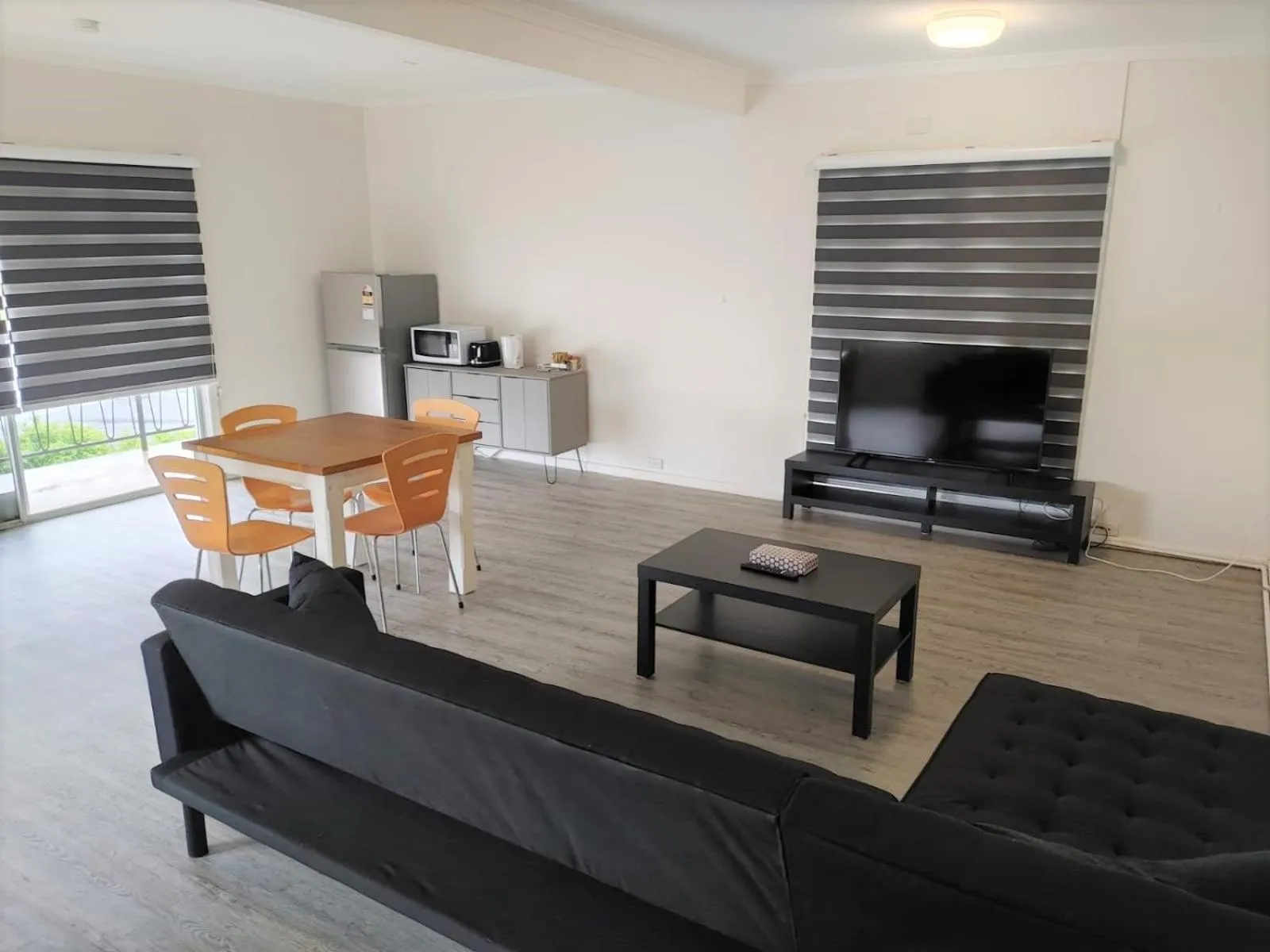 Living room in Bathurst Explorers Motel