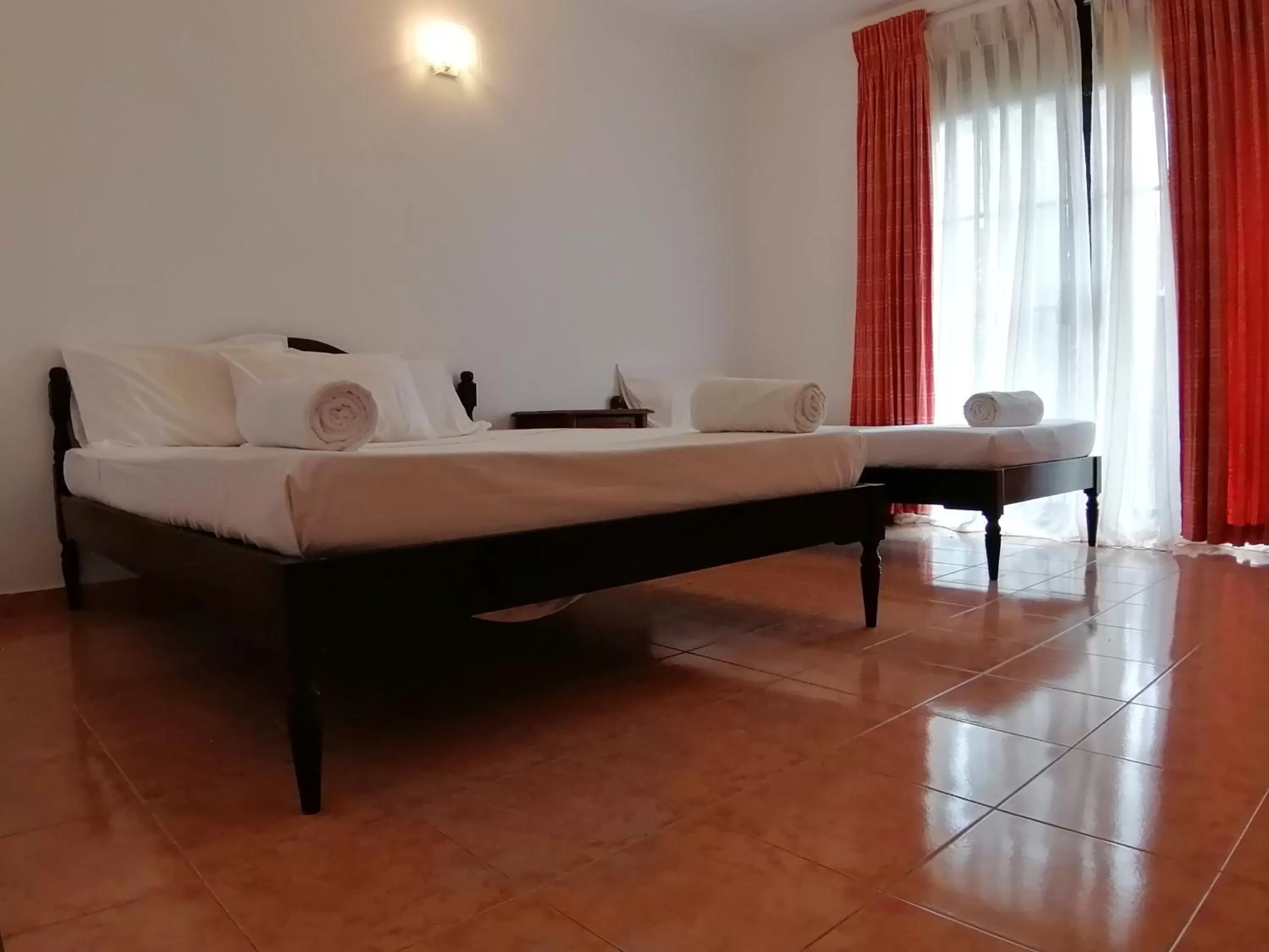 Bed in Kandy Unique Hotel