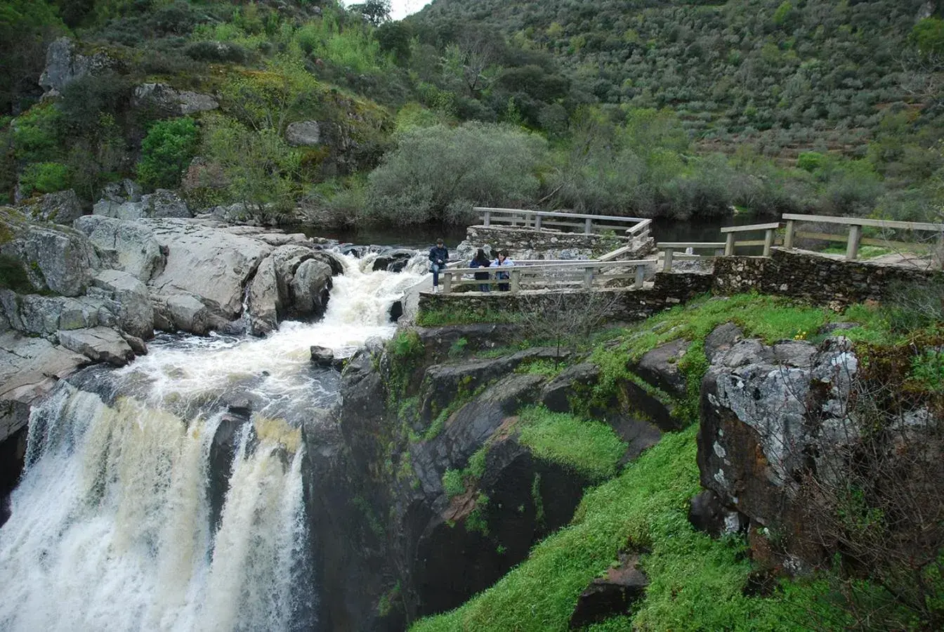 Nearby landmark, Natural Landscape in Posada Doña Urraca