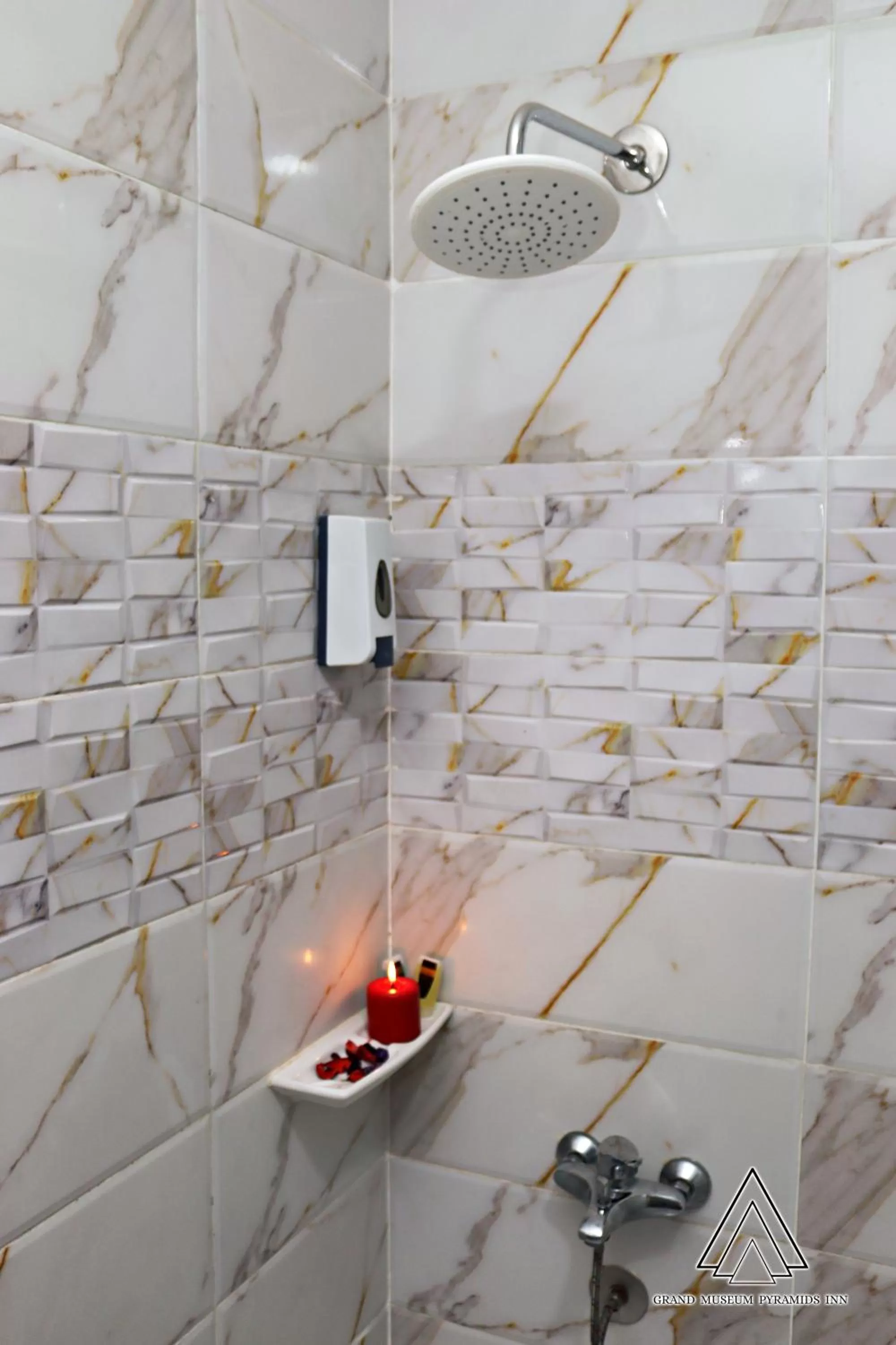 Grand Museum Pyramids Inn