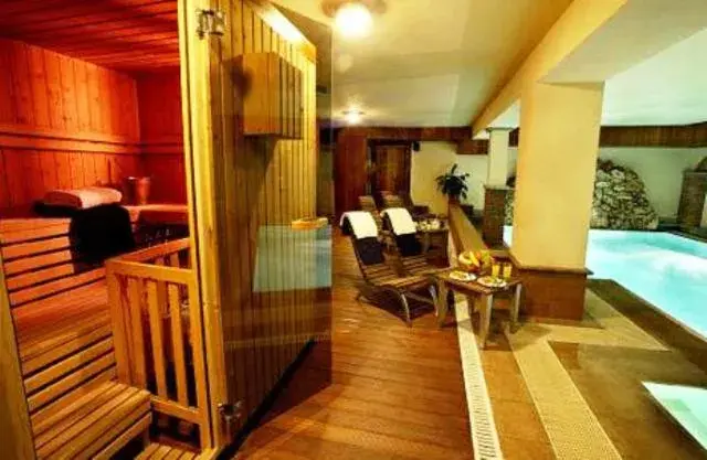 Spa and wellness centre/facilities in Hotel Maison Saint Jean