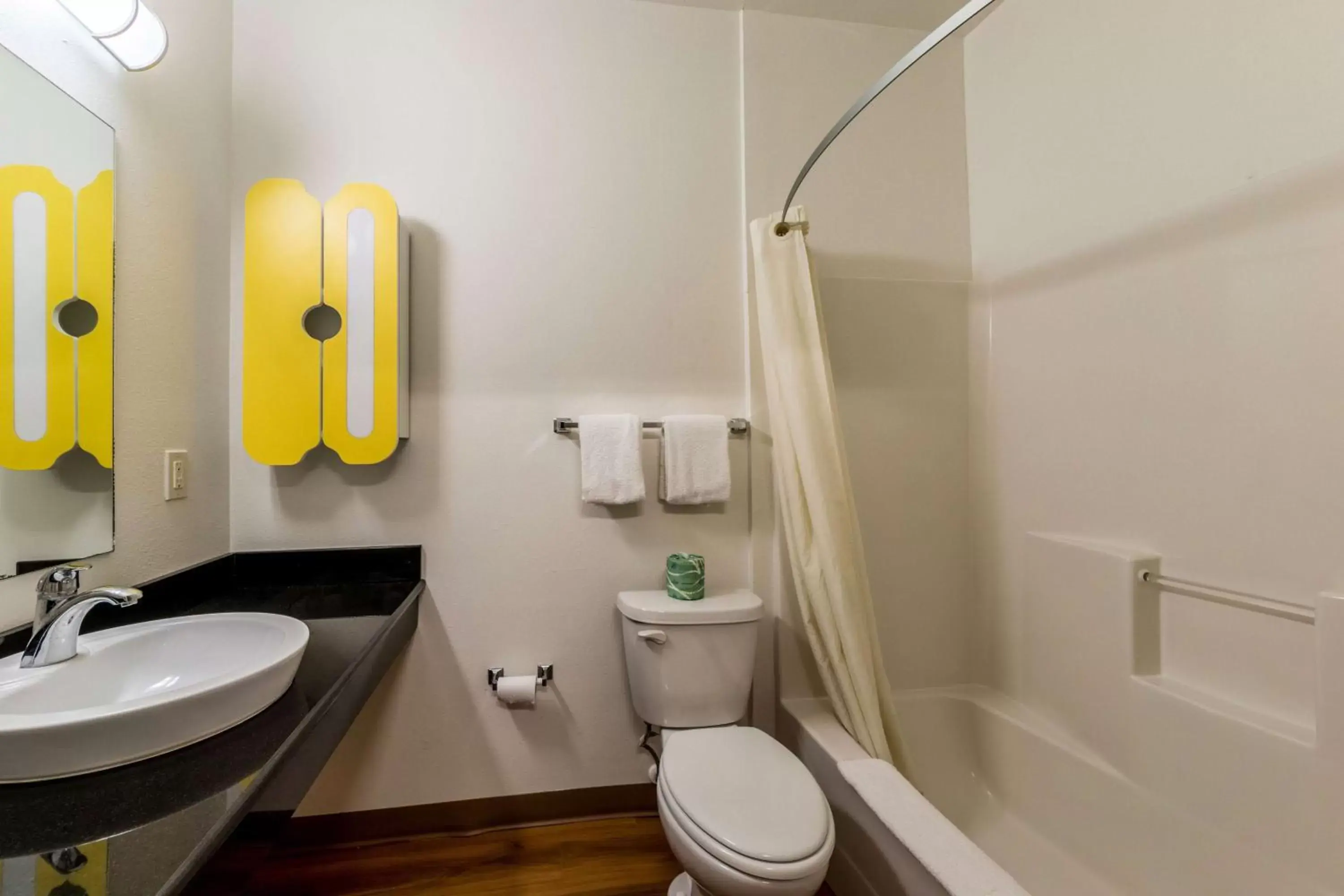 Bathroom in Super 8 by Wyndham Kenedy Bathroom in Super 8 by Wyndham Kenedy