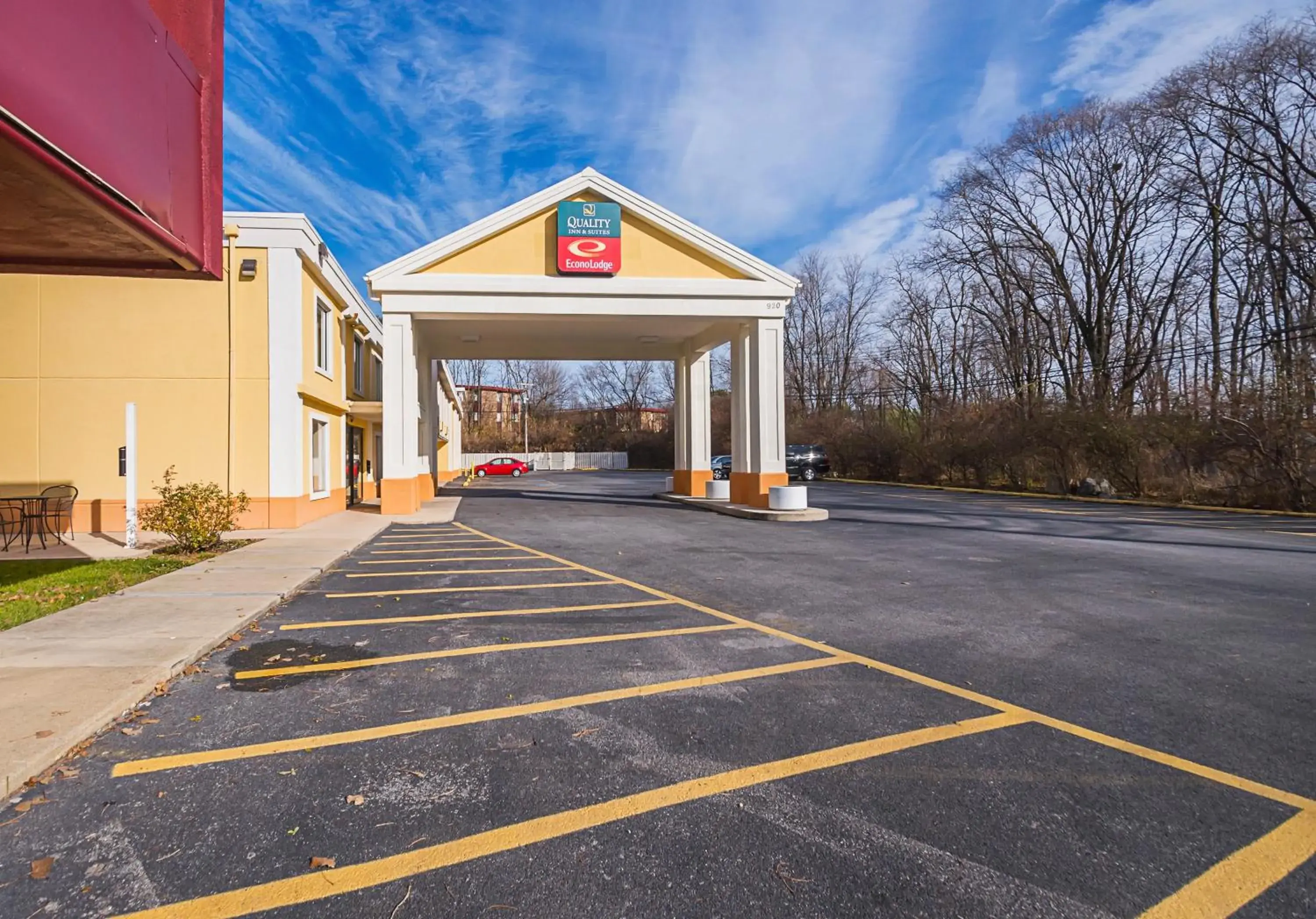 Facade/entrance, Property Building in Econo Lodge Hagerstown