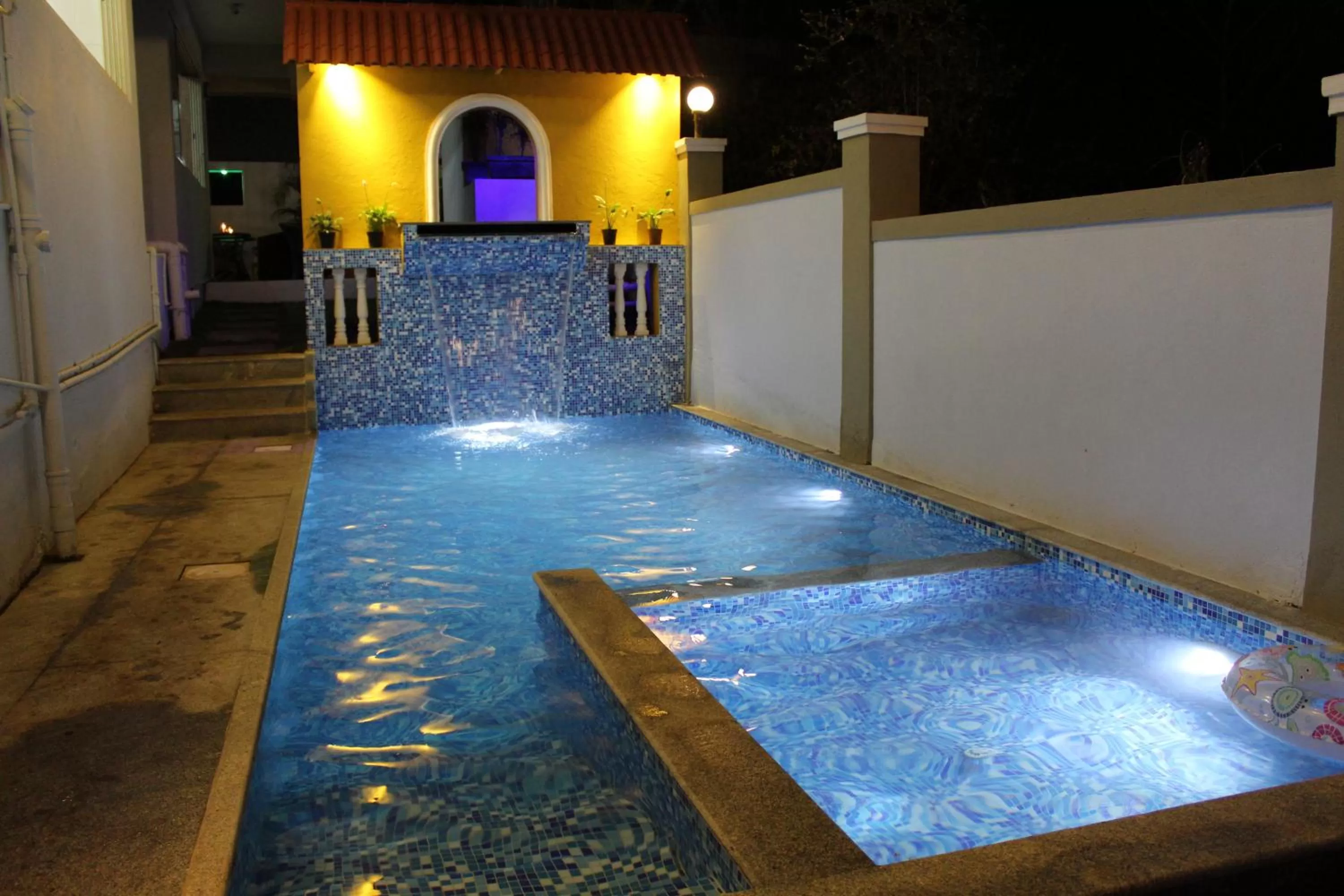 Swimming pool in Kay's Riverview Resort - Near Baga Beach