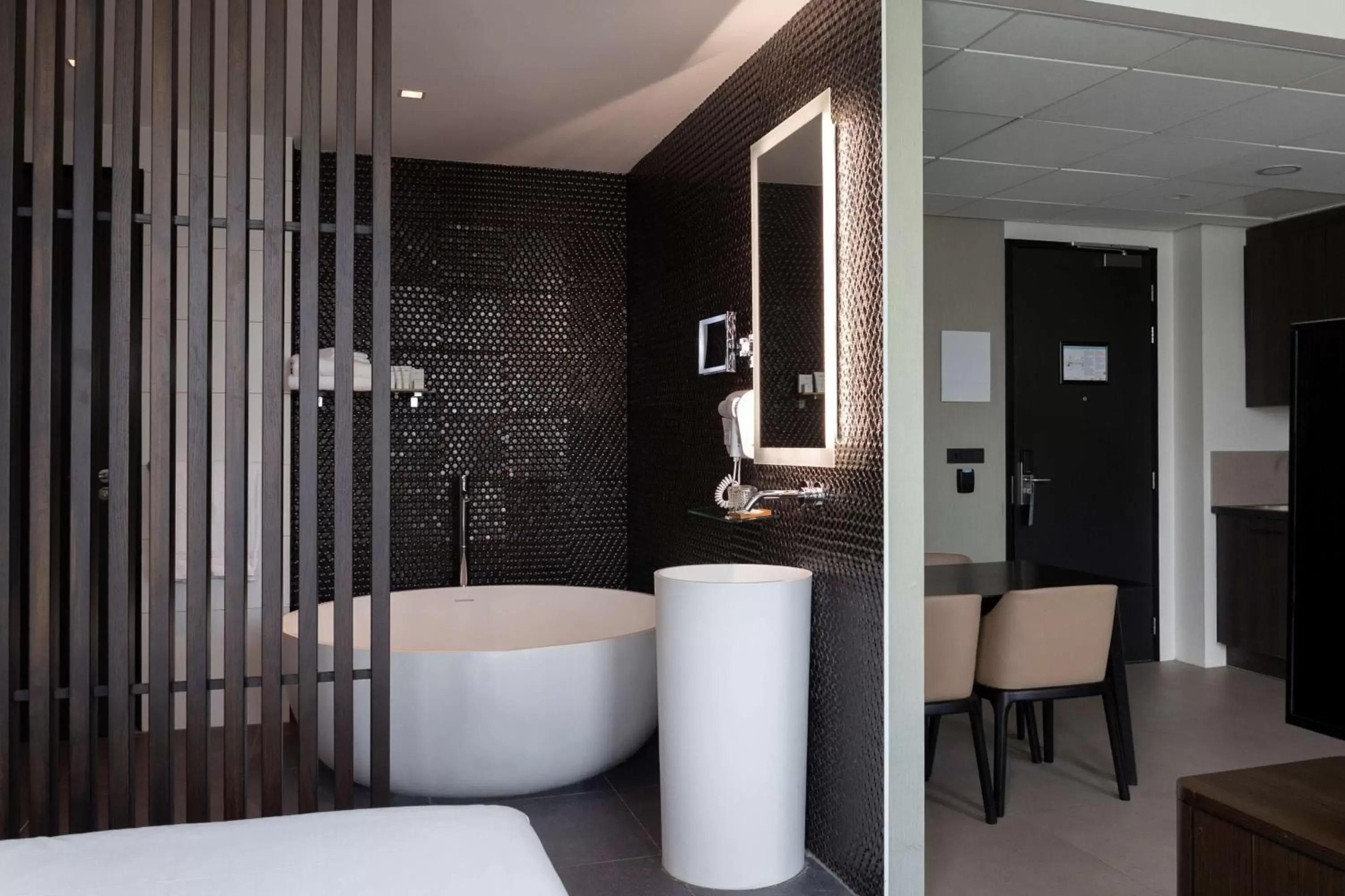 Bathroom in Radisson Hotel & Suites Amsterdam South