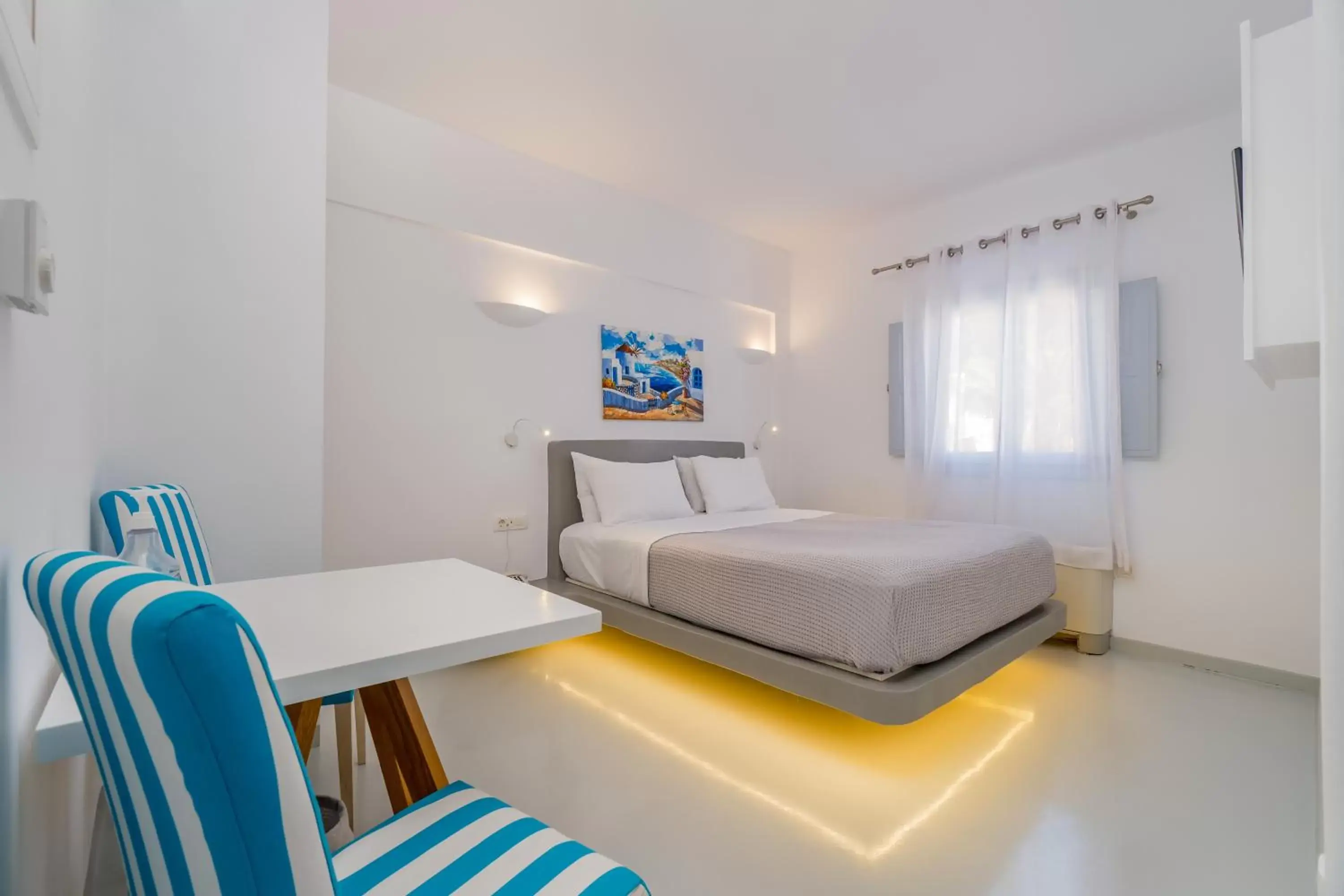 Bedroom, Bed in Central Fira Suites