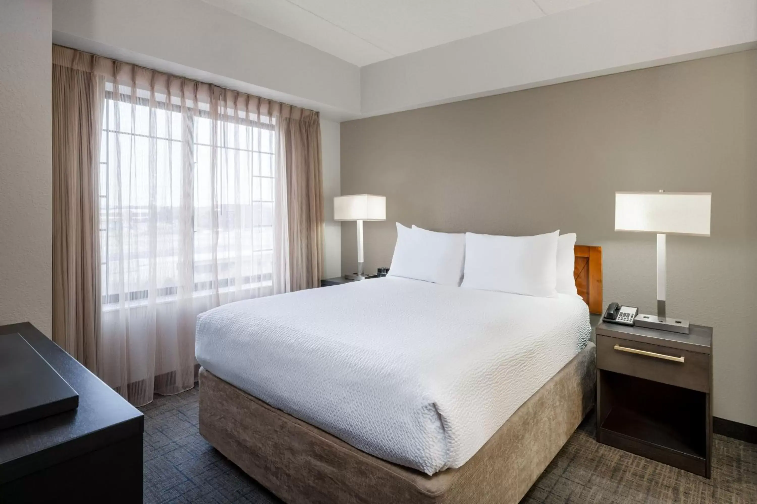 Bedroom, Bed in Residence Inn by Marriott Chicago Oak Brook