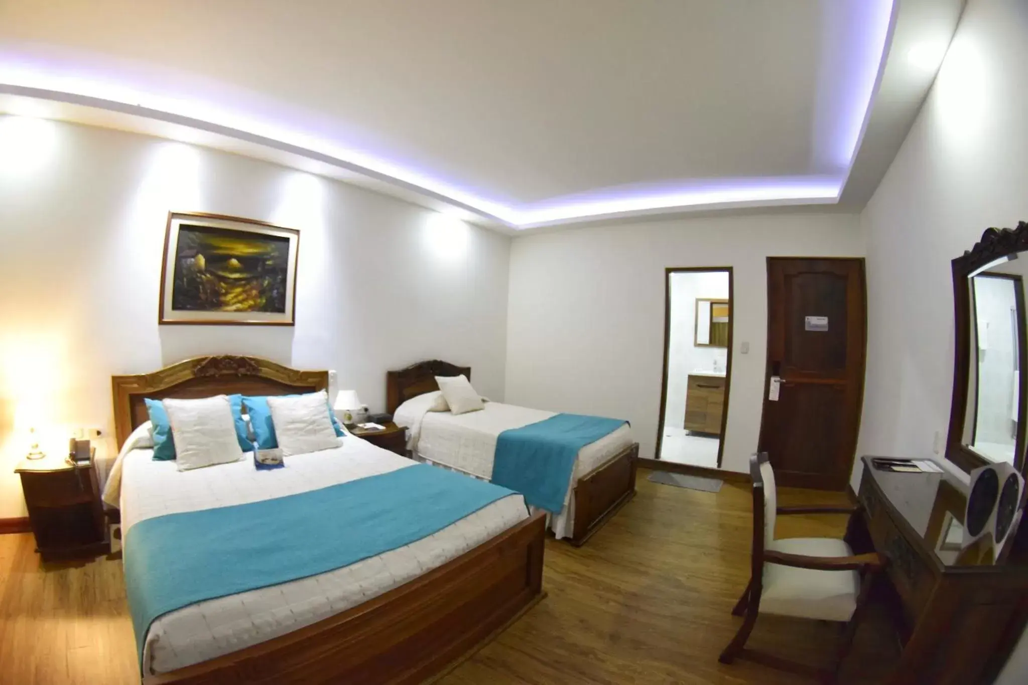 Photo of the whole room, Bed in El Gran Hotel de Pereira